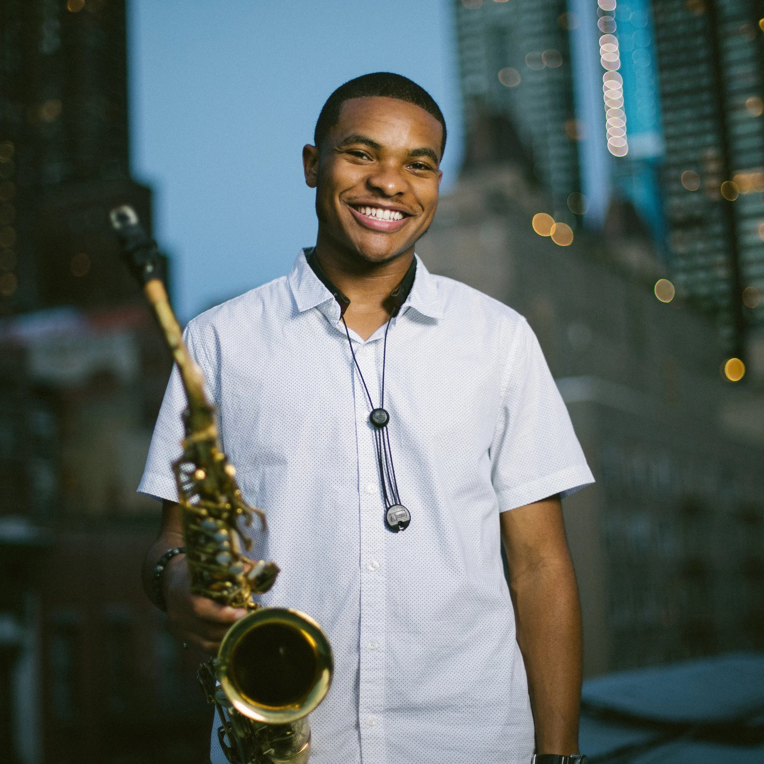 Markus Howell Promo Pic 2.jpeg