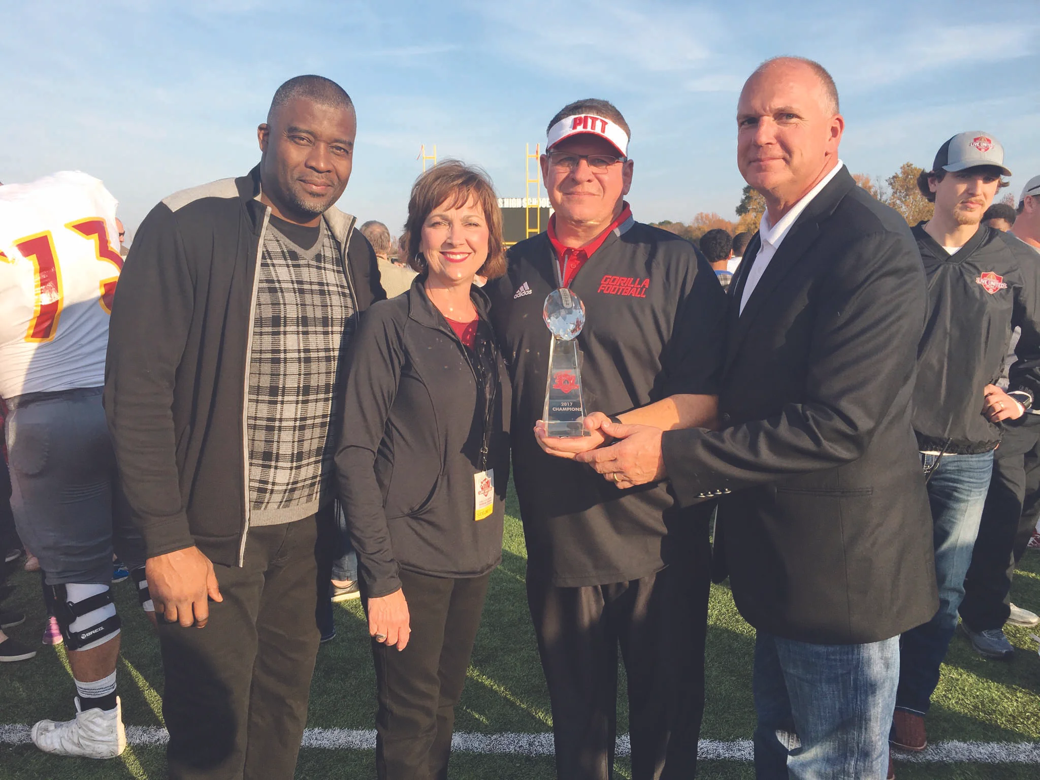During the 2017 Live United Bowl, Shelby and Allen visited with Former Denver Bronco Super Bowl Wide Receiver Rod Smith and Pittsburg State Coach Tim Beck.