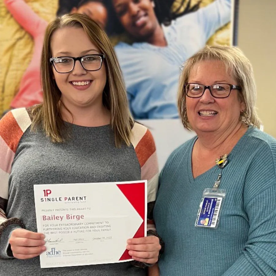 Nearly 400 Single Parents Benefit from ASPSF Fall 2022 Scholarships