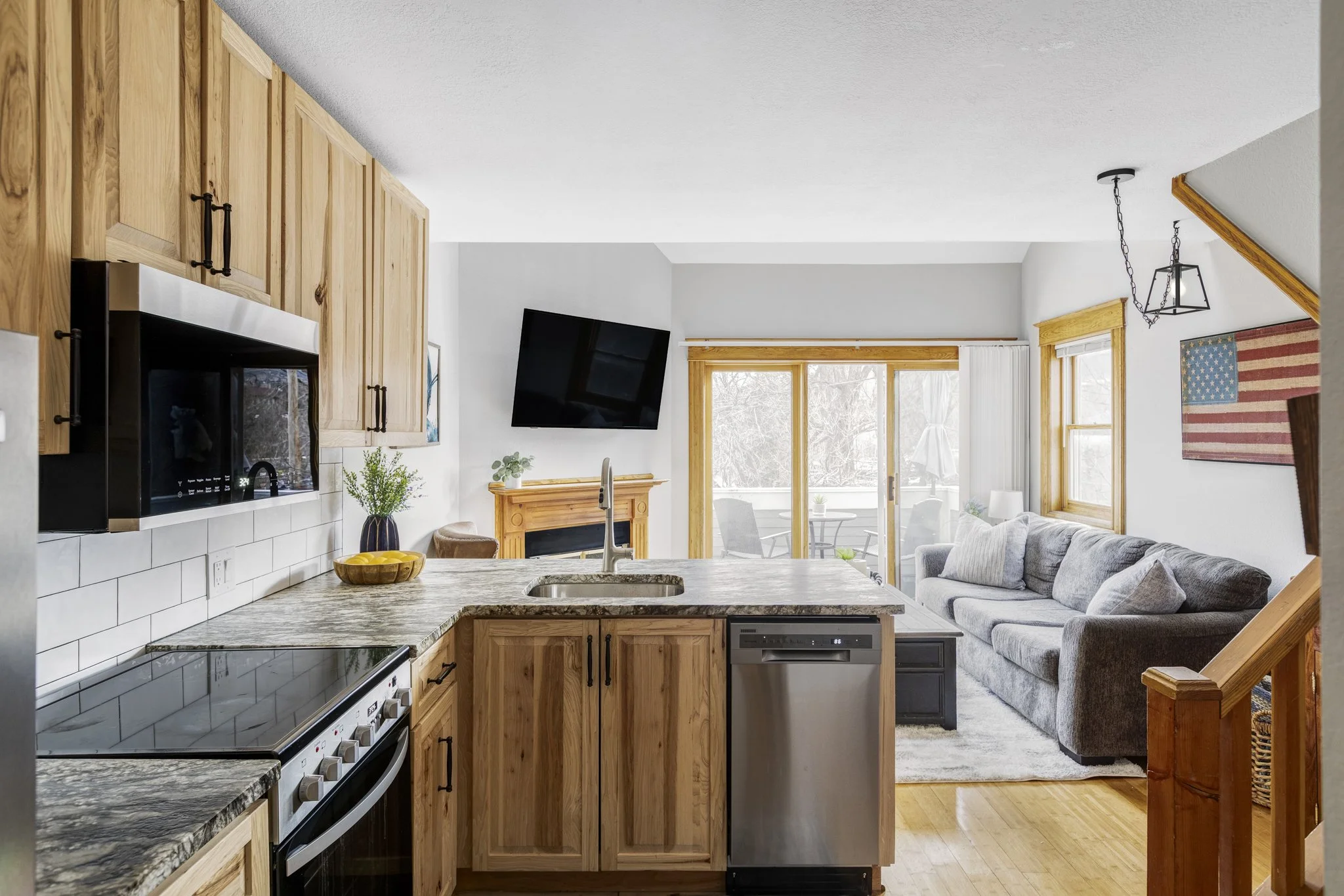 RaeScott_K_1430 18th St Unit #13_web-4.jpg