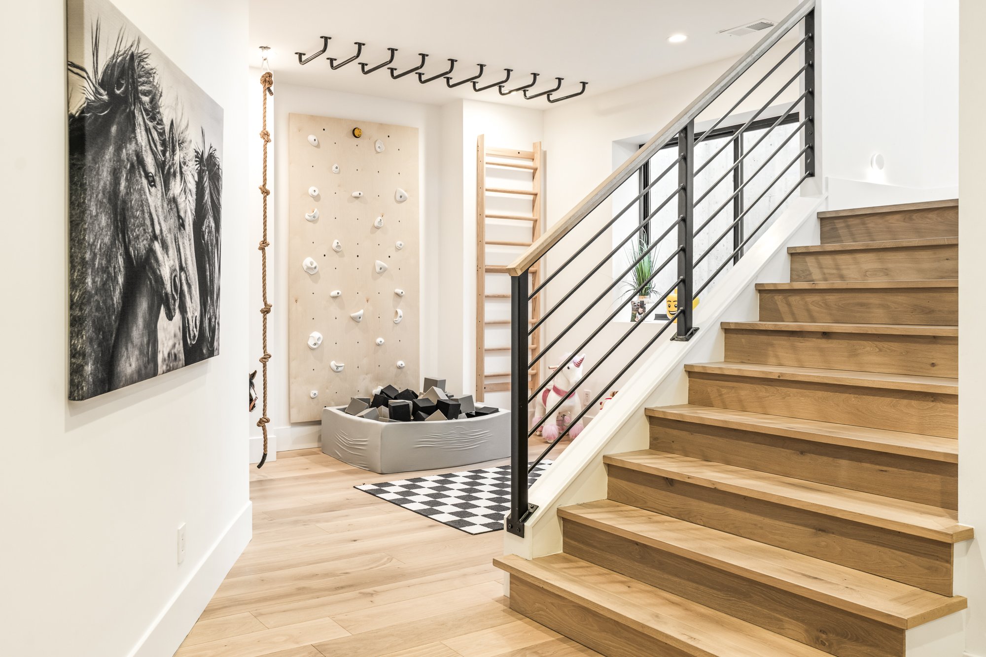 908 Pikes Peak Ln - Web - Trendem Media-46.jpg