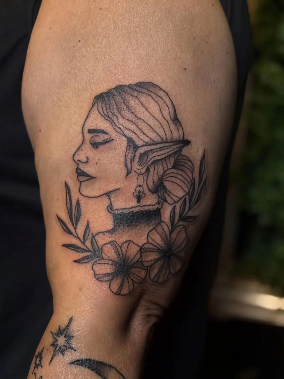 &bull; @piperedenn &bull; fae lady flash for niki!! ✨🌿
can&rsquo;t thank niki enough &mdash; so happy that I got to do this one! 

🌿 LONDON, ON &mdash; @ravensheadtattoo 
🌿 Dm to book or fill out the form in my bio &mdash; booking November &amp; D