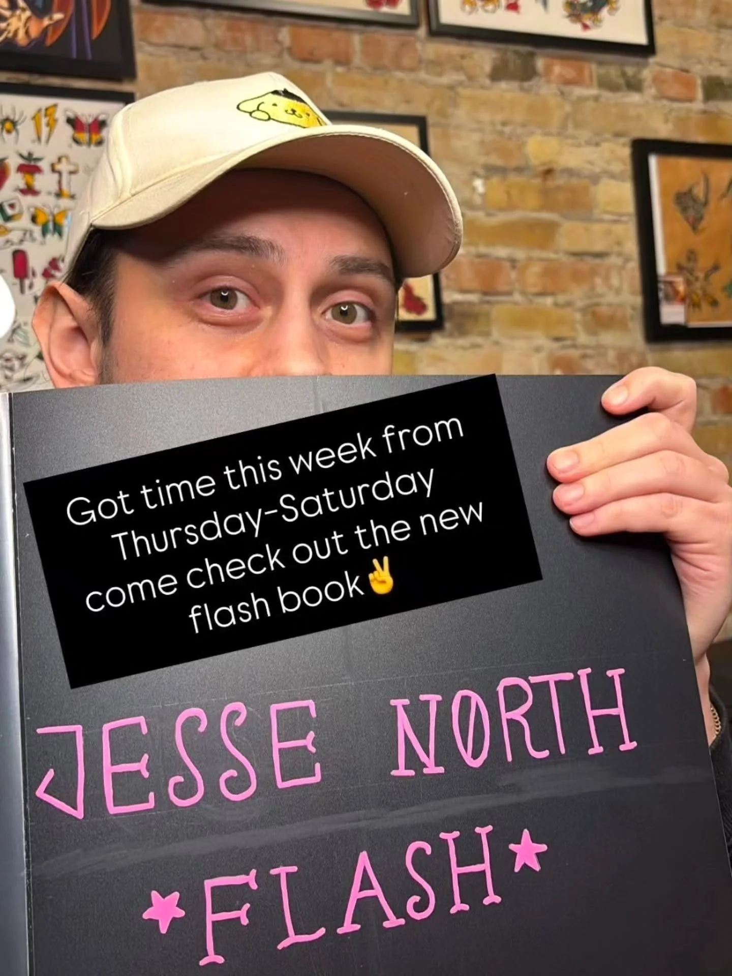 We often get asked if our artists have flash books that people can come in and browse through. The answer is YES! 😎
Jesse's been painting up tons of cool designs I'd love y'all to see!
Stop by and have a look. 👀
.
.
.
@jessenorthtattoos
242 Dundas 