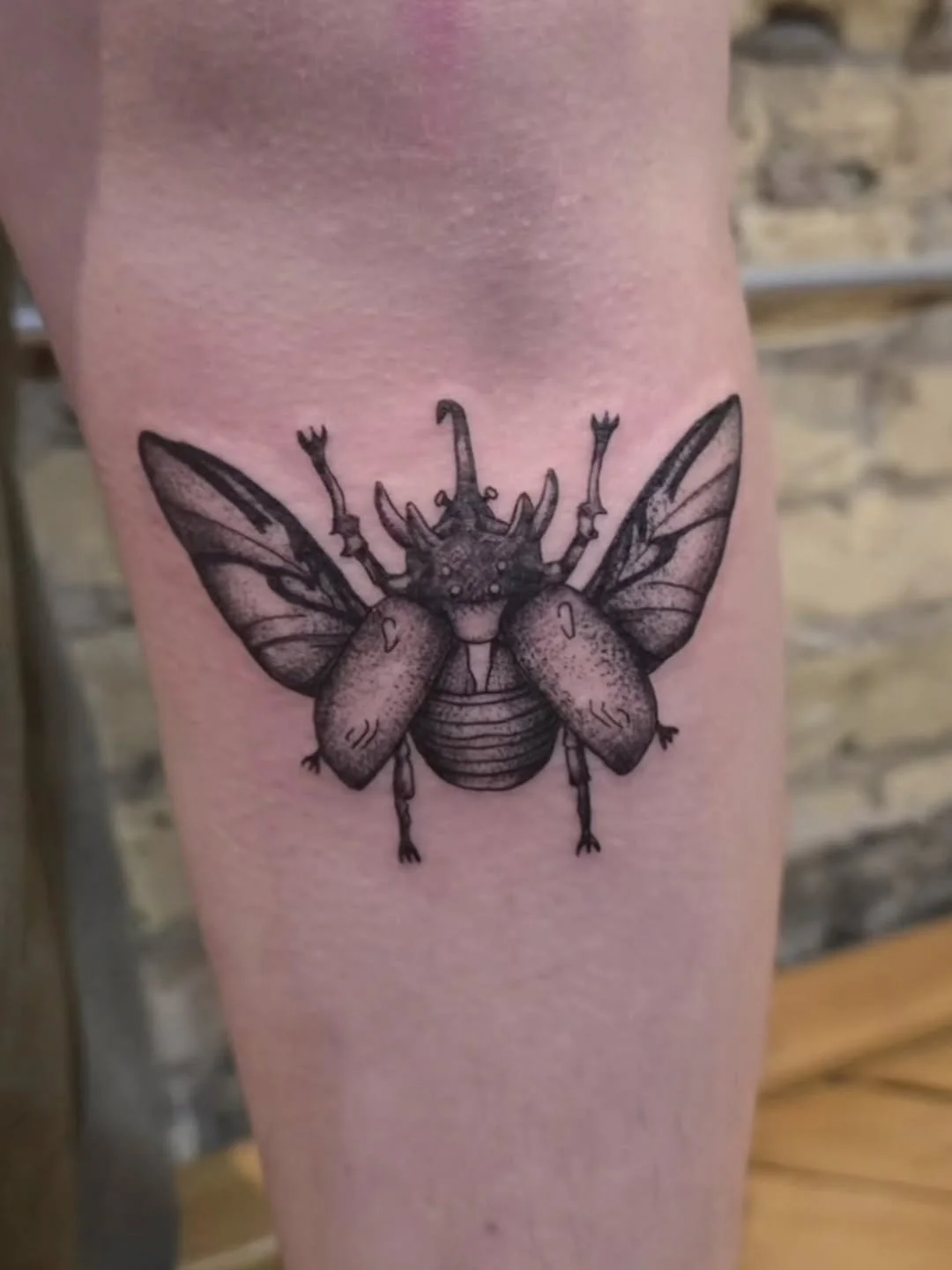 &bull; @lace_inks &bull; Made this cute beetle! 🪲😌
Yes beetles can be cute. I said what I said.

Spring is here! Books are open! Give us a shout. We would love to work with you on your next project.
.
.
.
Raven's Head Tattoo 
242 Dundas Street 
Lon
