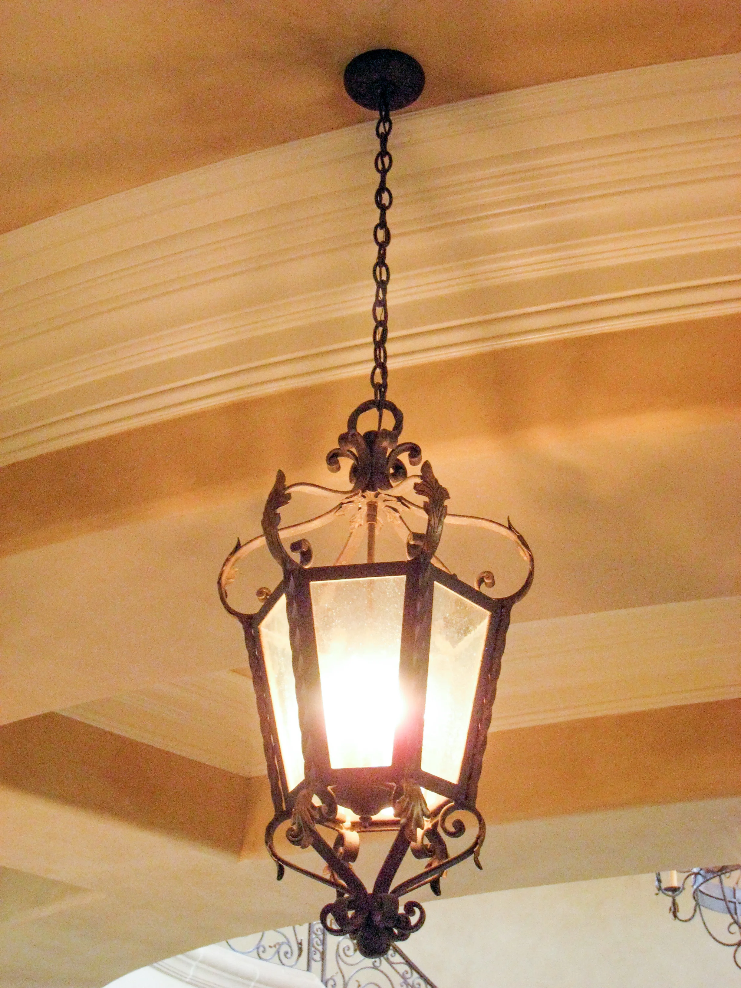 CHANDELIER FINE LIGHTING Italian Lantern B