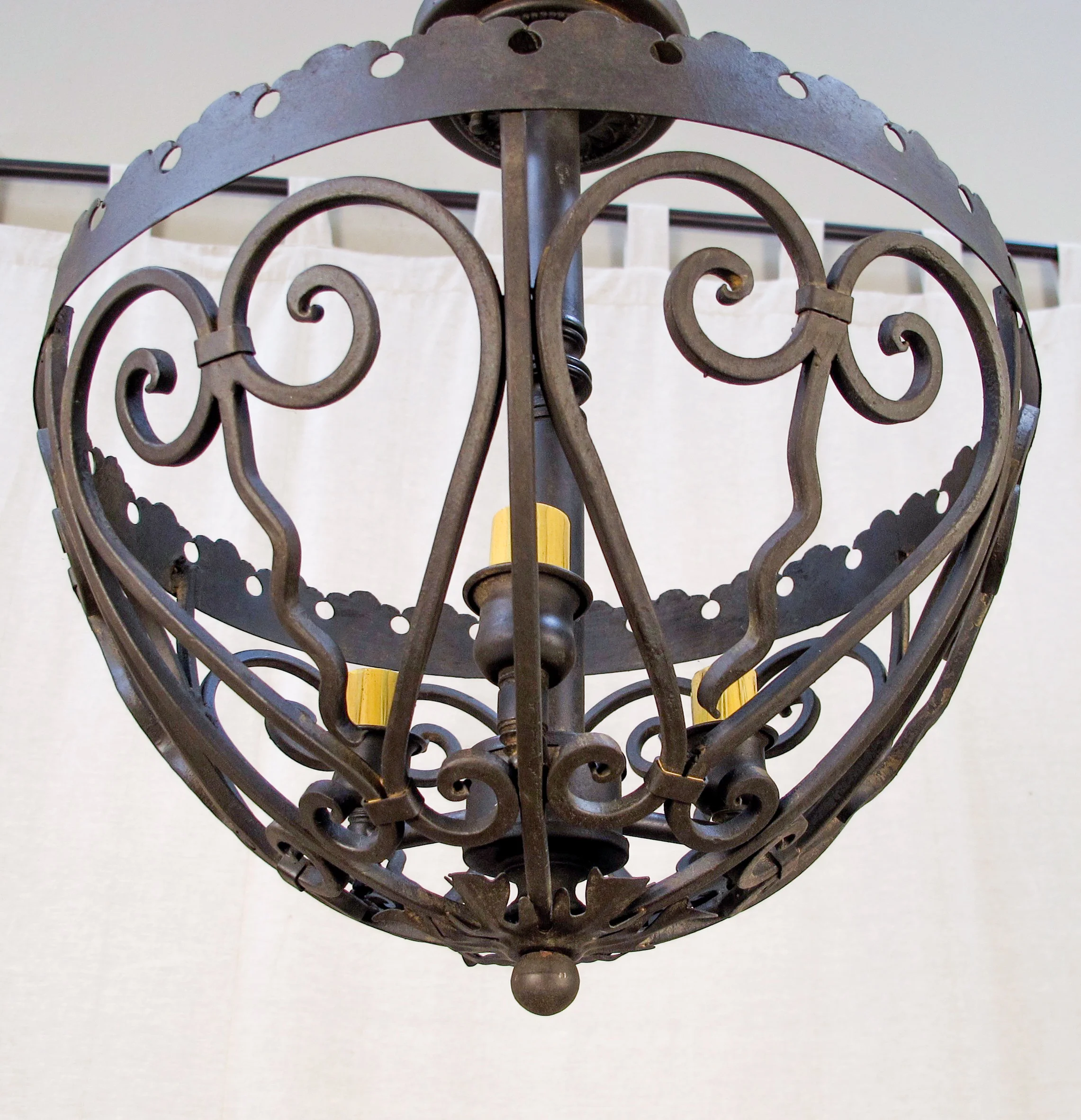 CHANDELIER FINE LIGHTING Round Flush Mount Medium