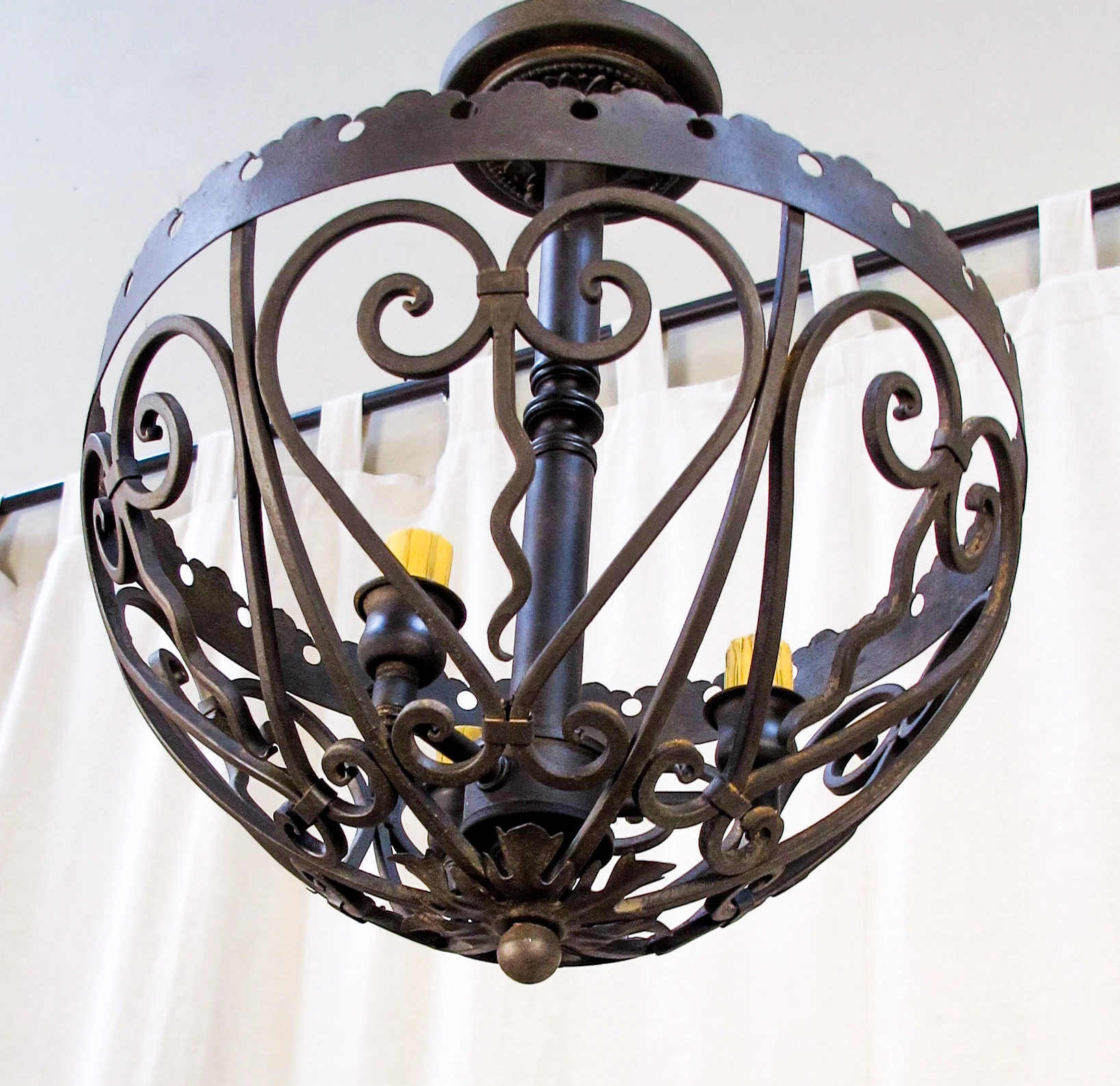 CHANDELIER FINE LIGHTING Round Flush Mount Medium