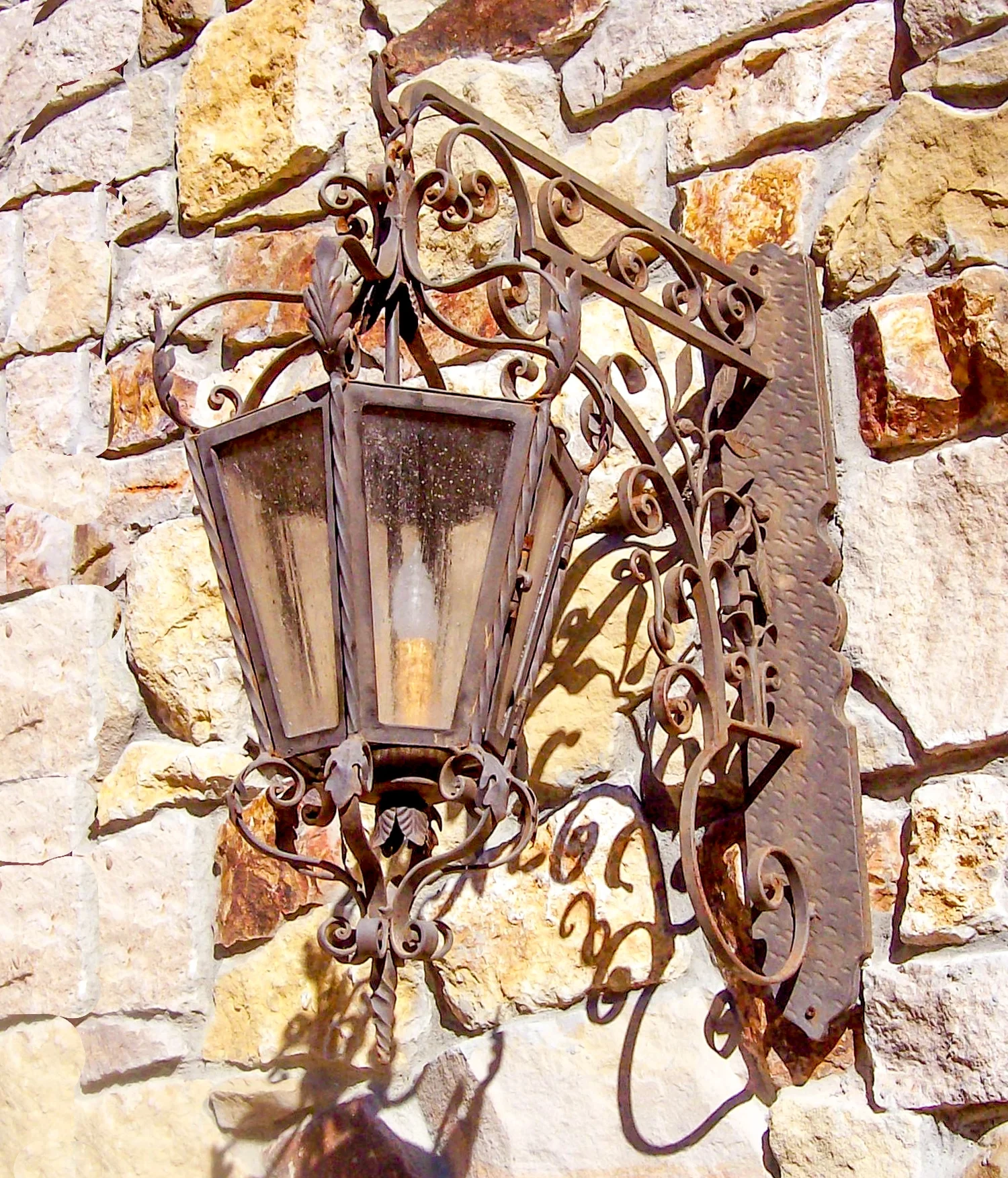 chandelier-italian-lantern-on-italian-arm-small--3.jpg