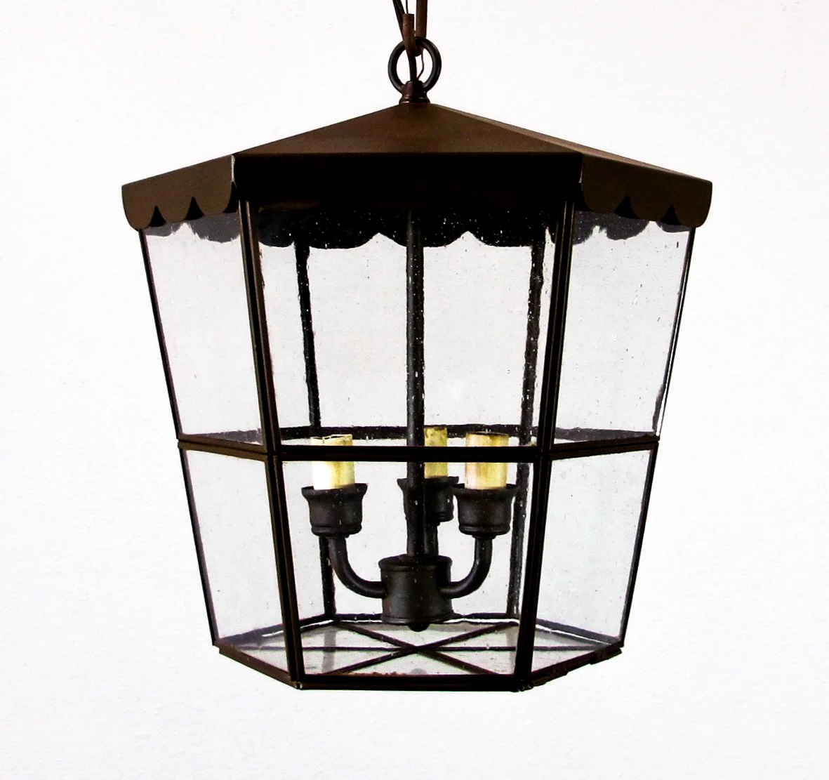 CHANDELIER FINE LIGHTING Coast Lantern with Scalloped Edge