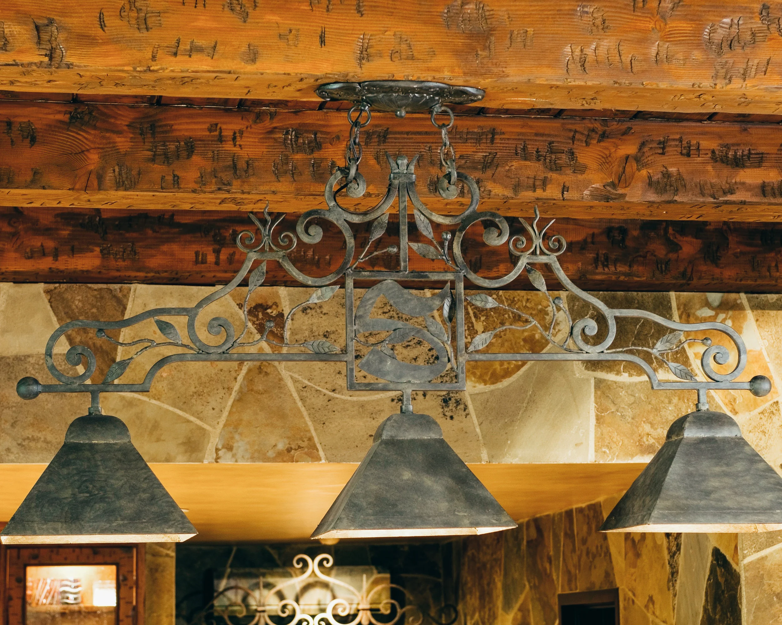 CHANDELIER FINE LIGHTING Monogrammed Billiard Chandelier