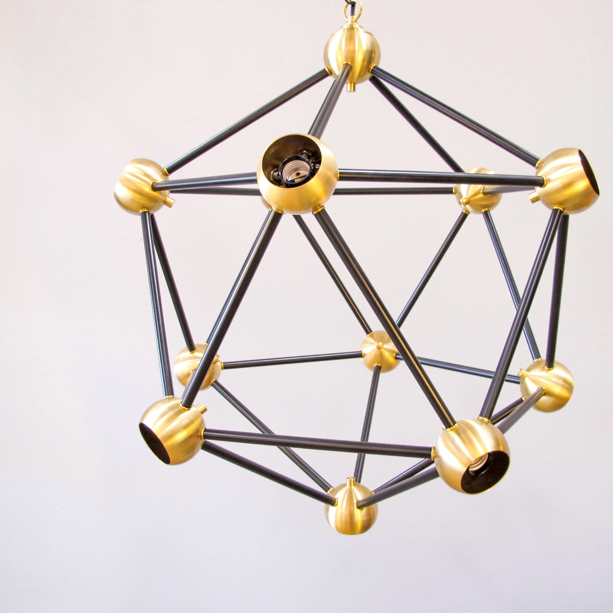 CHANDELIER FINE LIGHTING Black and Brass Atomic Pendant