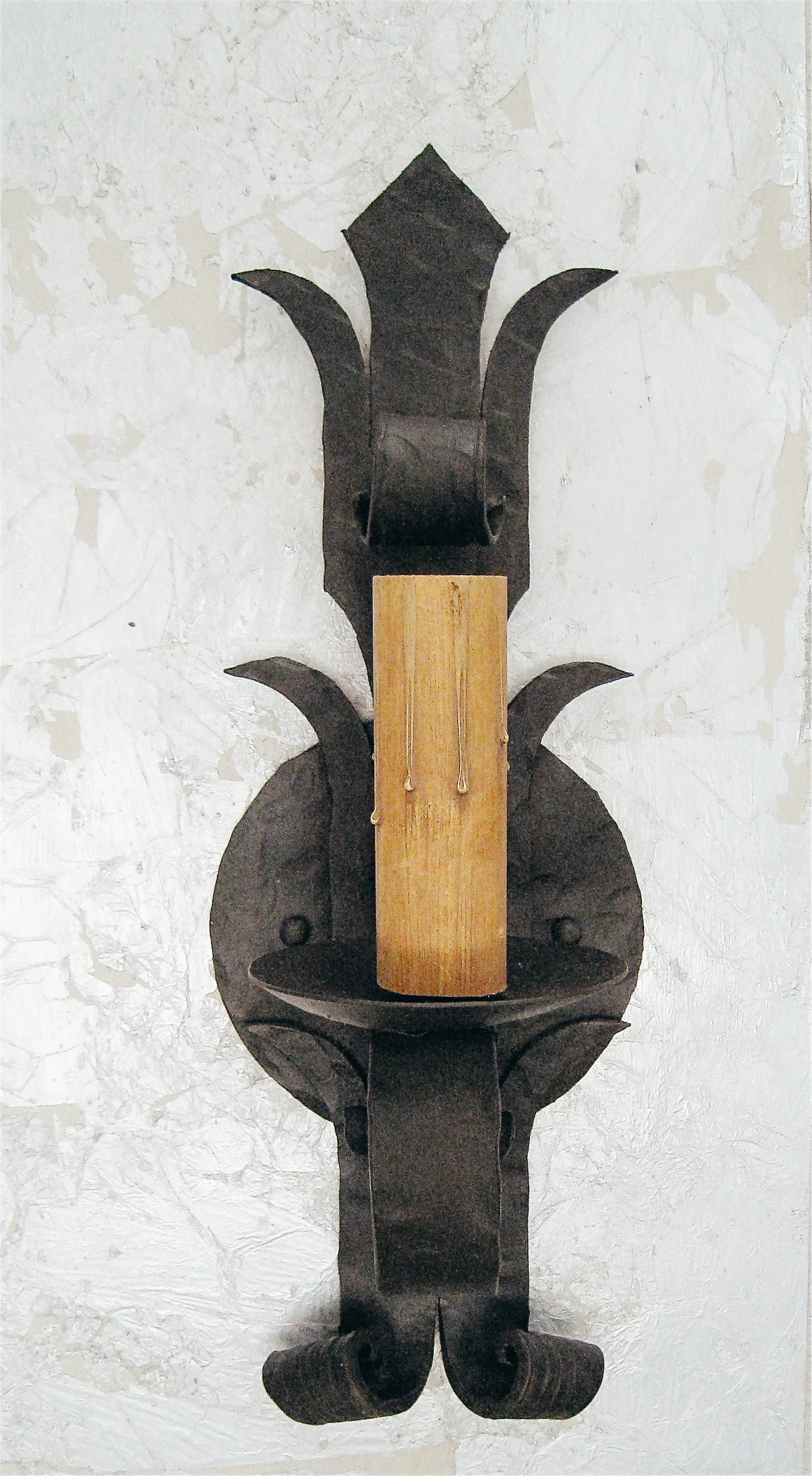 CHANDELIER FINE LIGHTING Flared Sconce