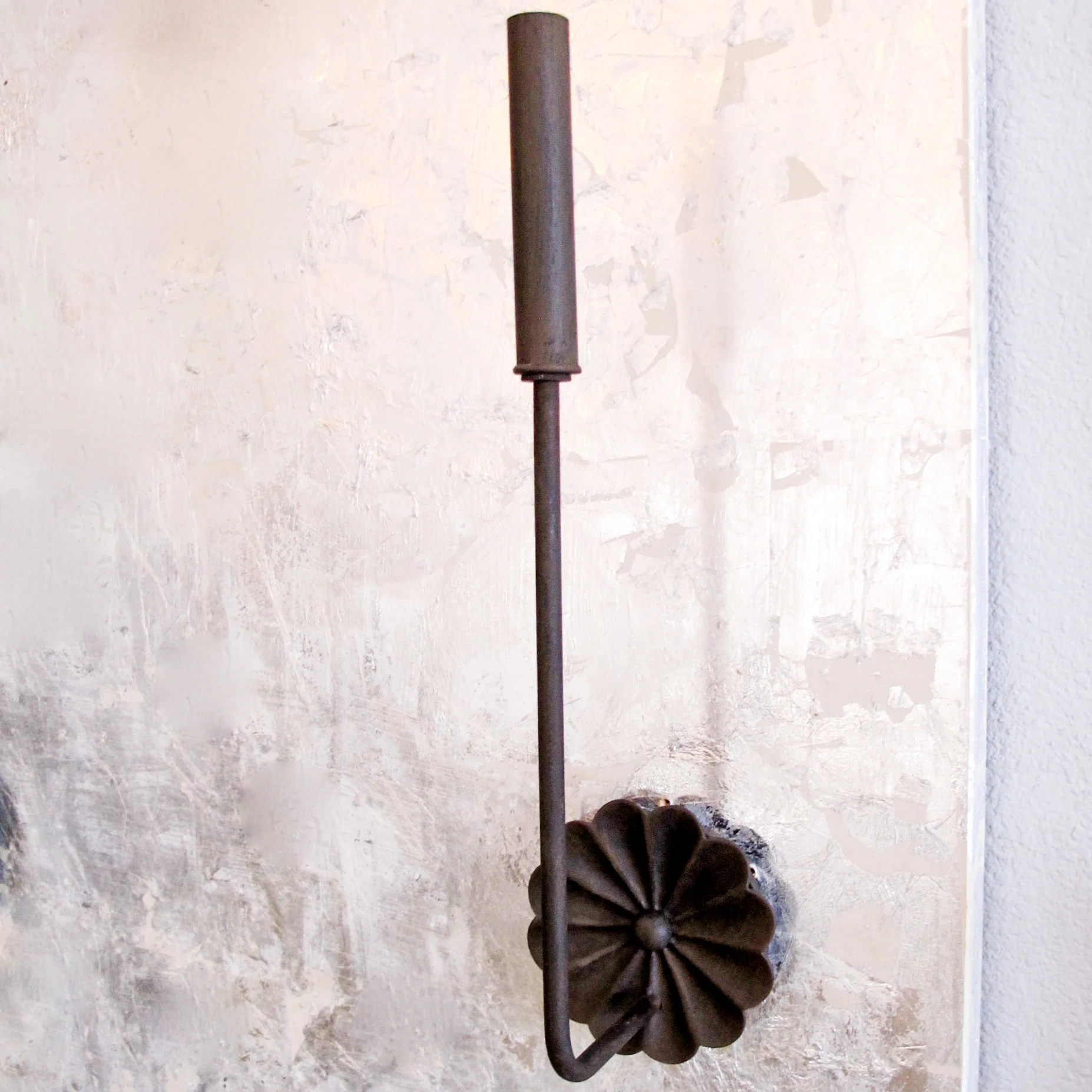 CHANDELIER FINE LIGHTING Floral Sconce