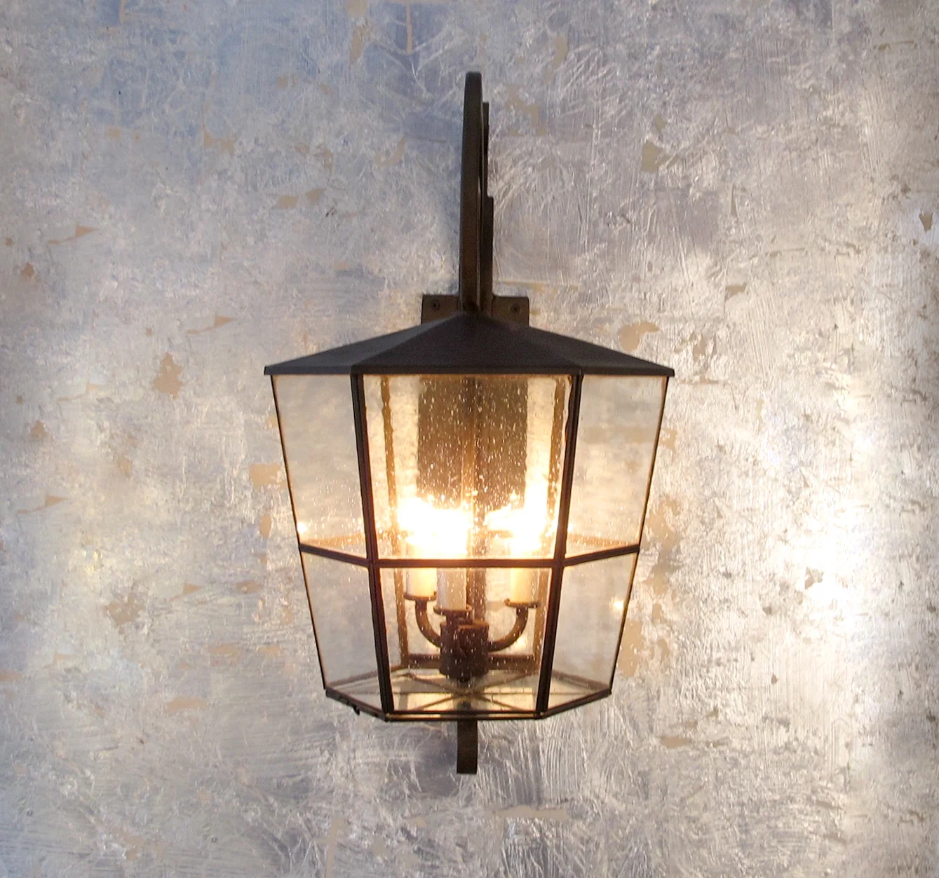 Chandelier-Coast-Lantern-on-Bracket--1.jpg
