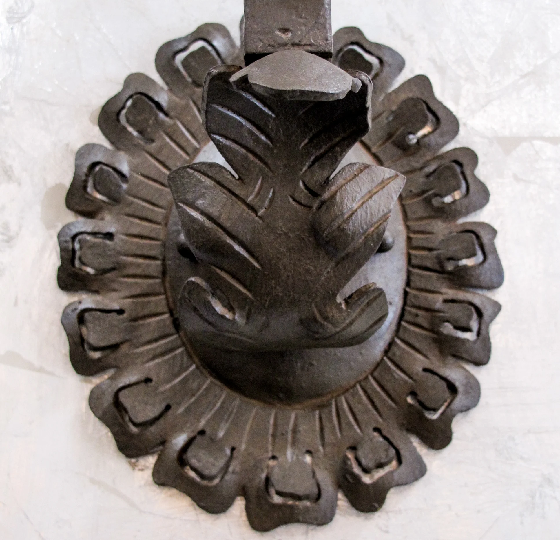chandelier-fine-lighting-brisa-sconce-single-arm-9183-2.jpg