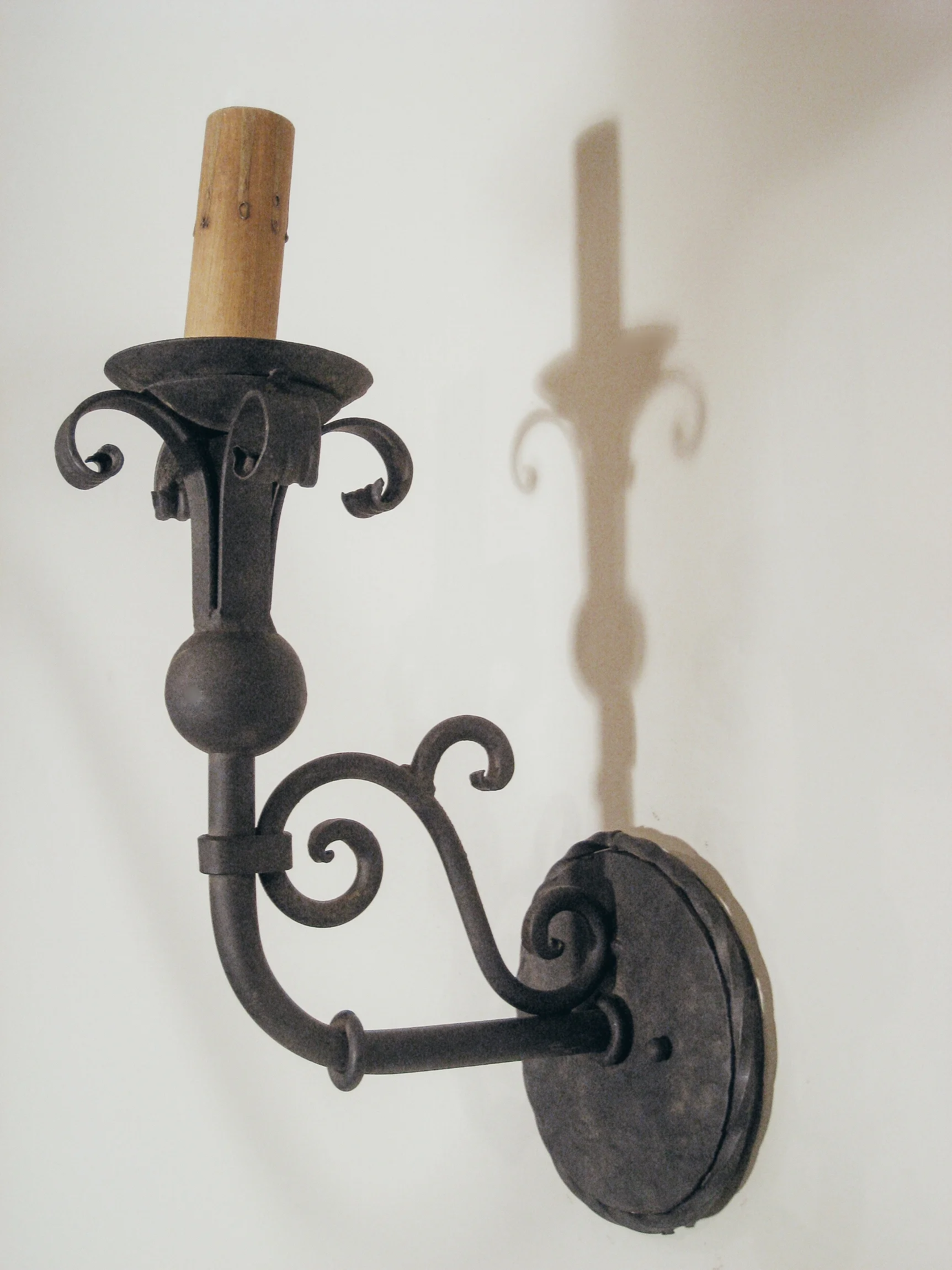 CHANDELIER FINE LIGHTING Tamara Sconce Single Arm