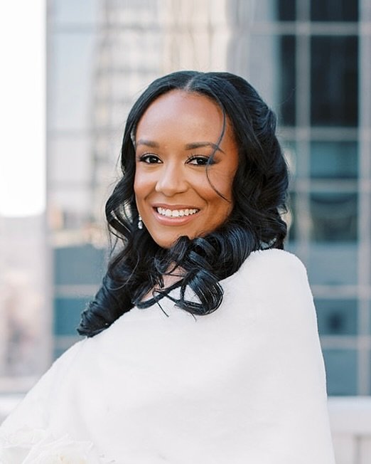 Crafting bridal beauty that stands the test of time 💍🤍

👆Click the link to receive a quote

✨Book your date and become a Backstage Bride.

NOW BOOKING 2025 - 2026 DALLAS BRIDES

#BackstageGirl #BackstageDfw #BackstageBride

#dallasbride #weddingma