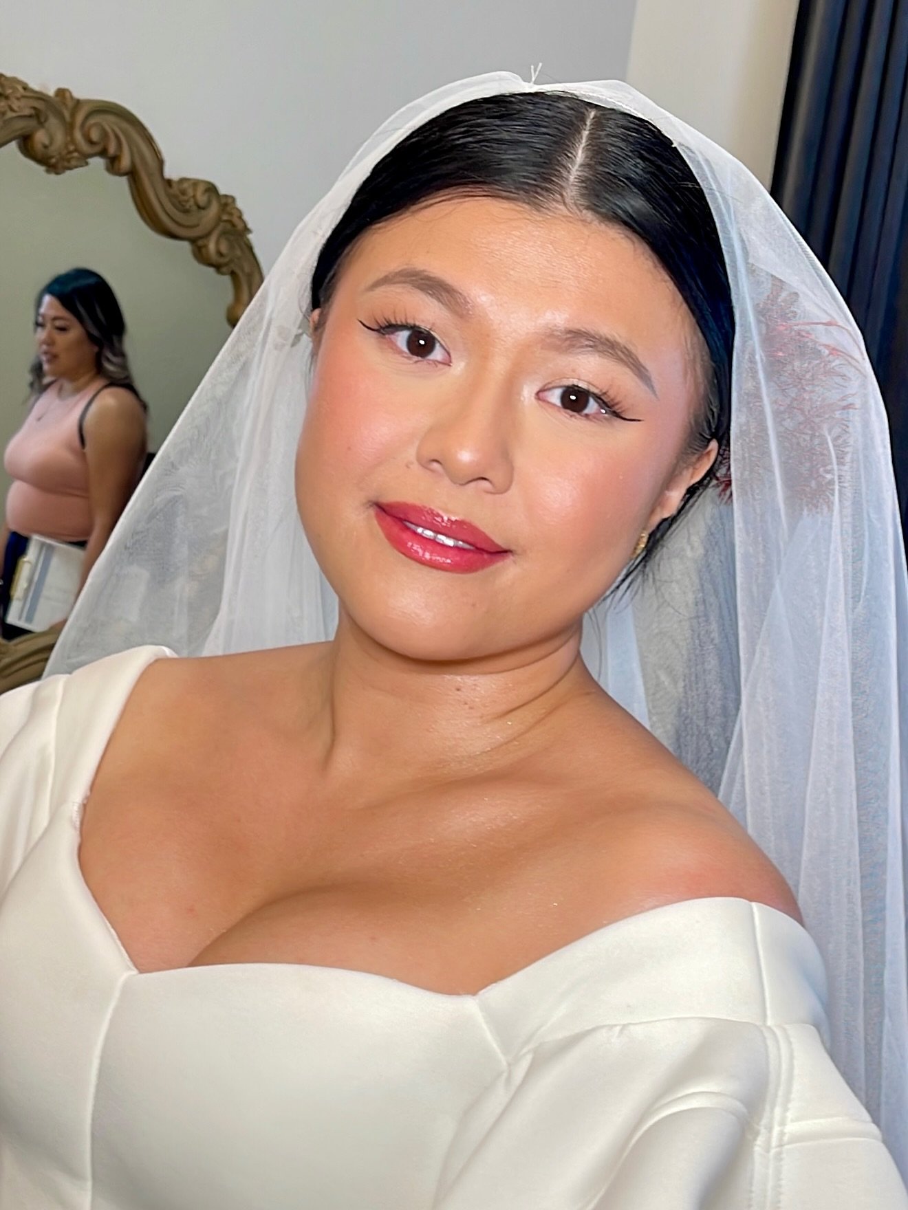 Cristina&rsquo;s wedding looks recap: 3 looks

Ceremony: skin focused look and liner with clean bun
Reception: Editorial sparkly edgy but delicate and tucked loose waves
After party: a bit more fun and loose hair

Vendor team: 
Planning &amp; footage