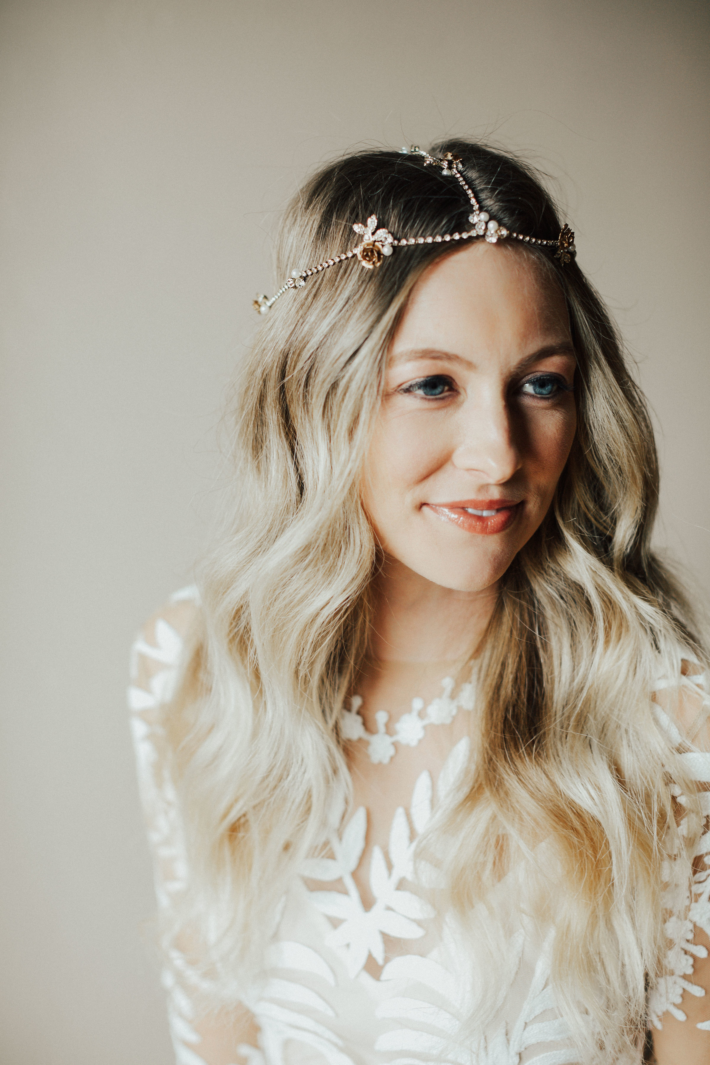 Style a Bridal vine headpiece