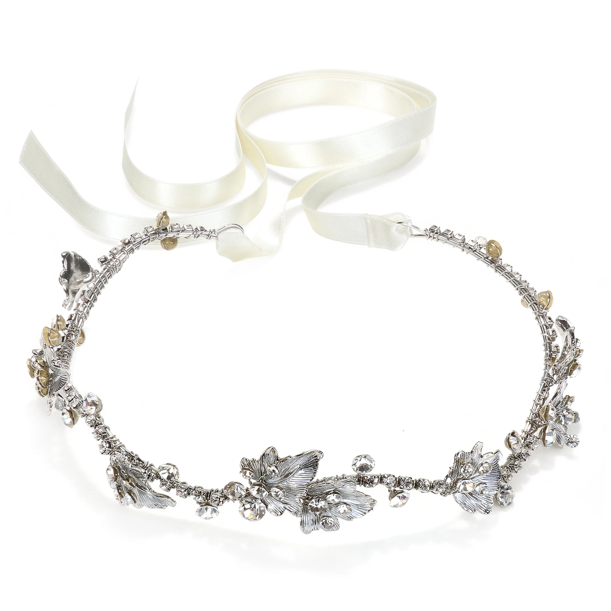 Halo with an organic motif by Untamed Petals