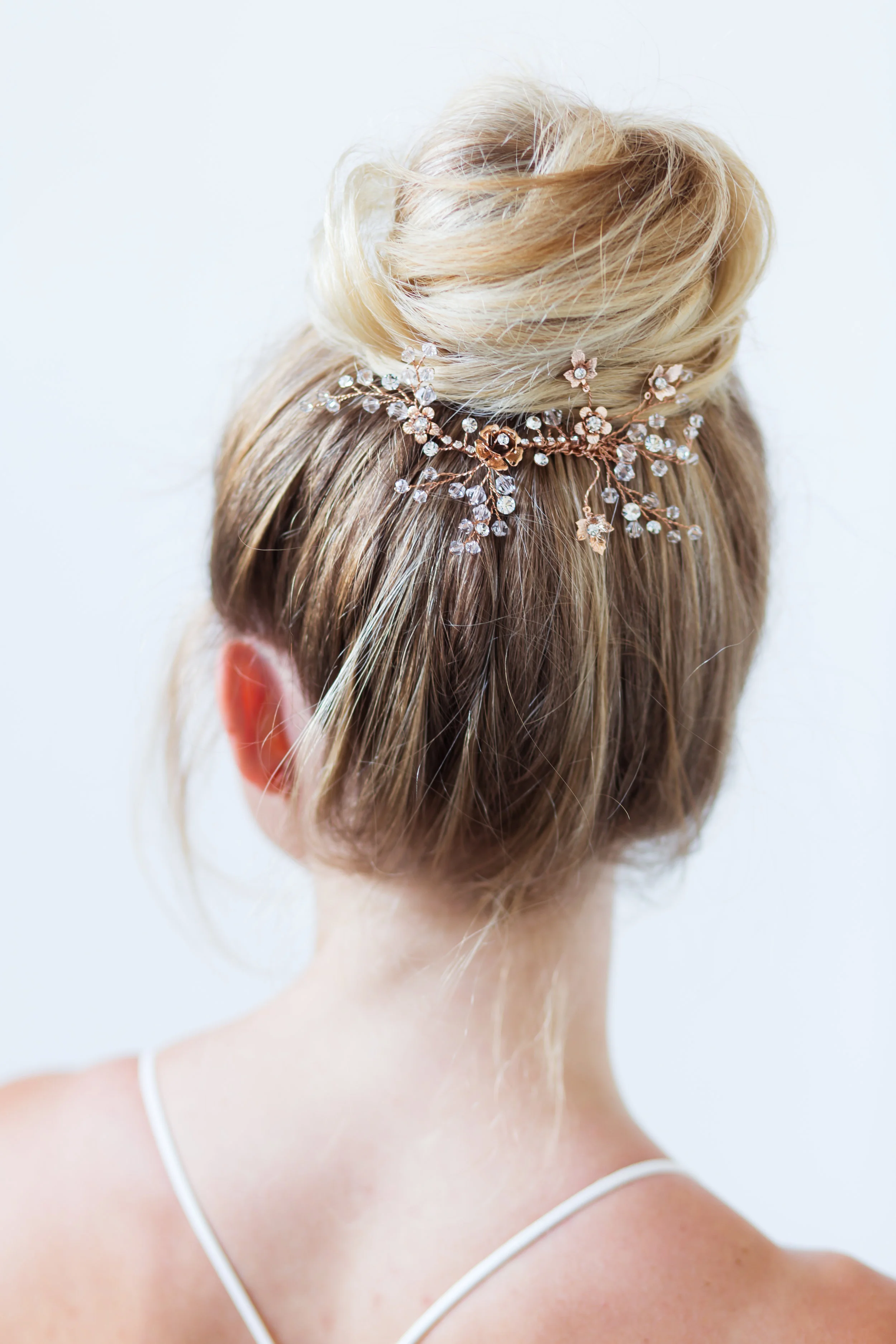 Dainty spring bridal comb by Untamed Petals