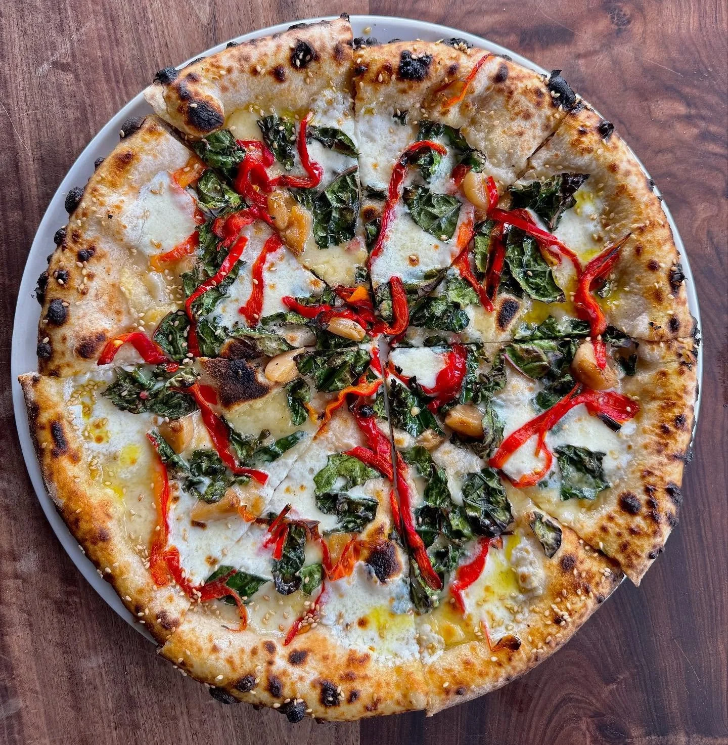New pie on the menu as we head into Fall. This veggie mash up was a suggestion by Jacob @roots_organic_farm as the perfect late Summer early Fall combo. It&rsquo;s got @roots_organic_farm Jimmy Nardellos that are oven roasted, macerated @cosechafarmi