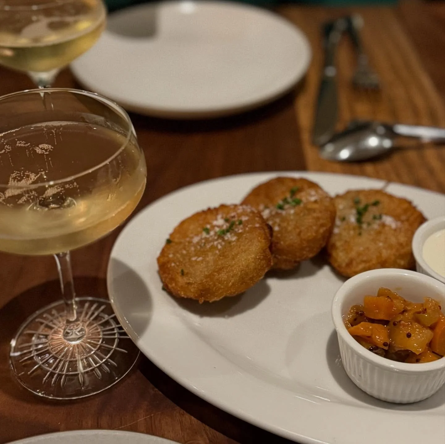Last night to grab latkes as well as last night of candle lighting for Hanukkah. Our chefs worked so incredibly hard to make these happen. As most of you latke lovers know, they are no joke to fry and @chefstastingforthree made many hundreds of them 