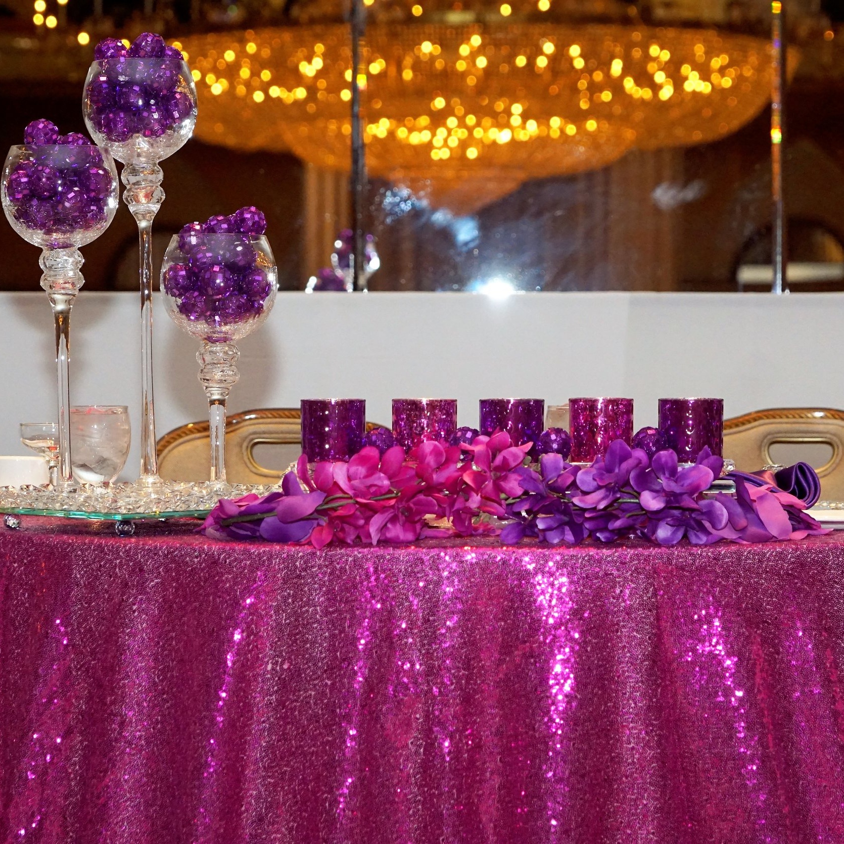SEQUIN TABLECLOTH (MULTIPLE SIZES) Colors Available: White, Gold, Silver, Mint, Blush Pink, Fuchsia, Royal Blue, Red, Purple. Contact us for pricing & availability