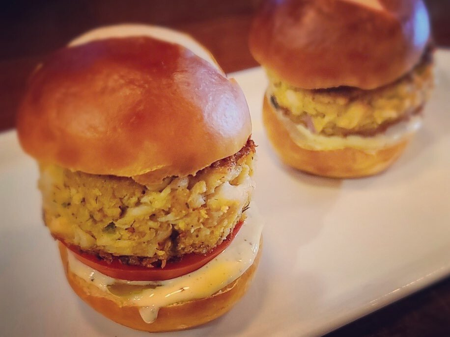 crab cake slider.jpg