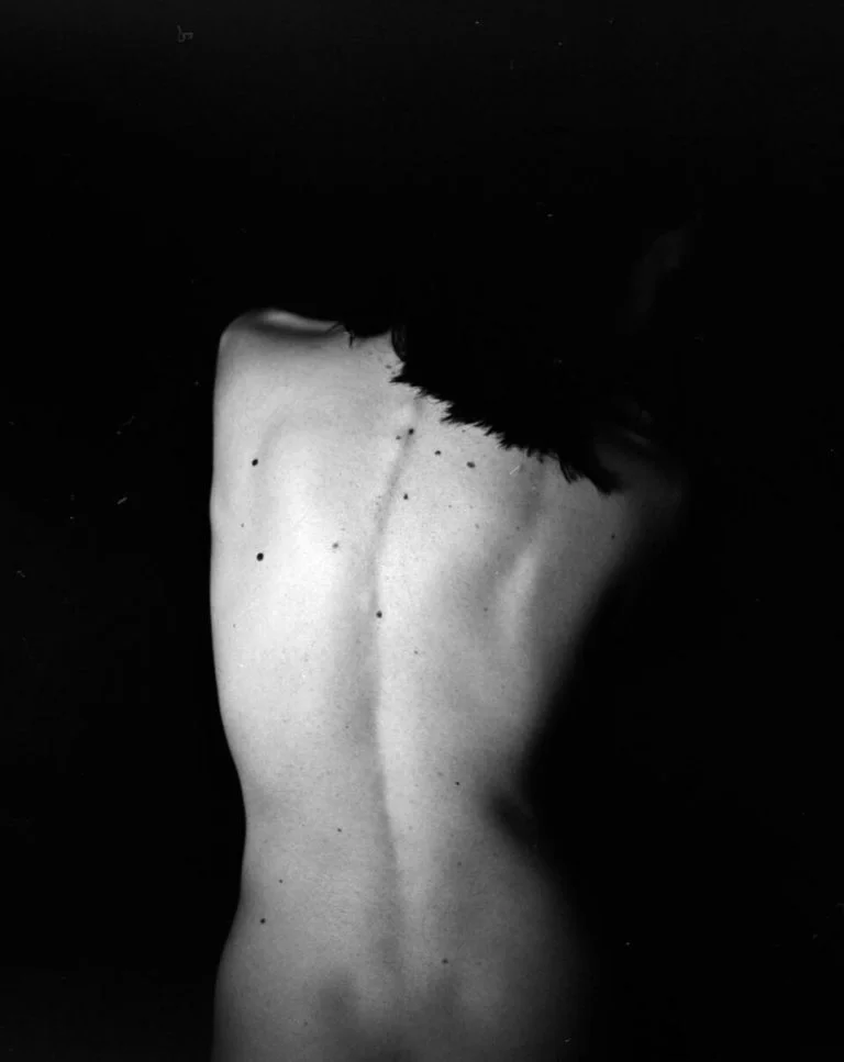 The Analog Profiles: Mia Krys