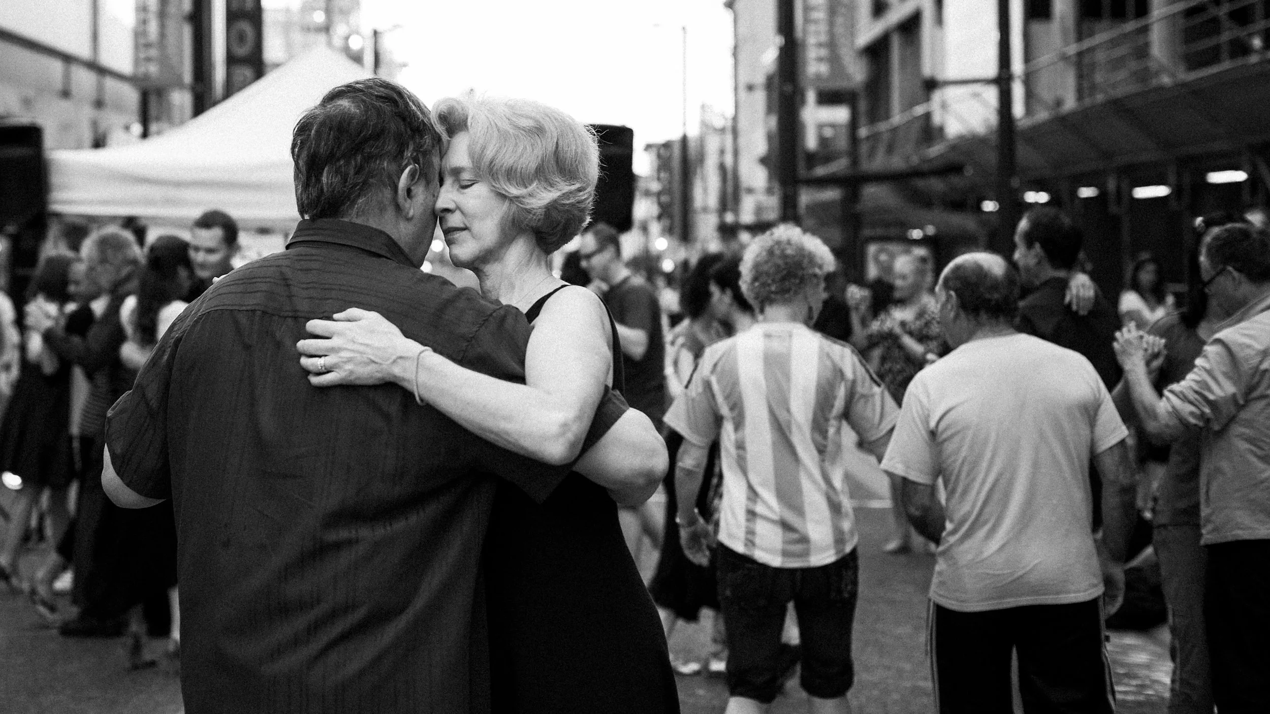 Dancing Couple-bw-rgb.jpg