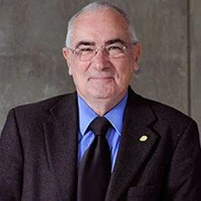  Dr. Peter Ahr