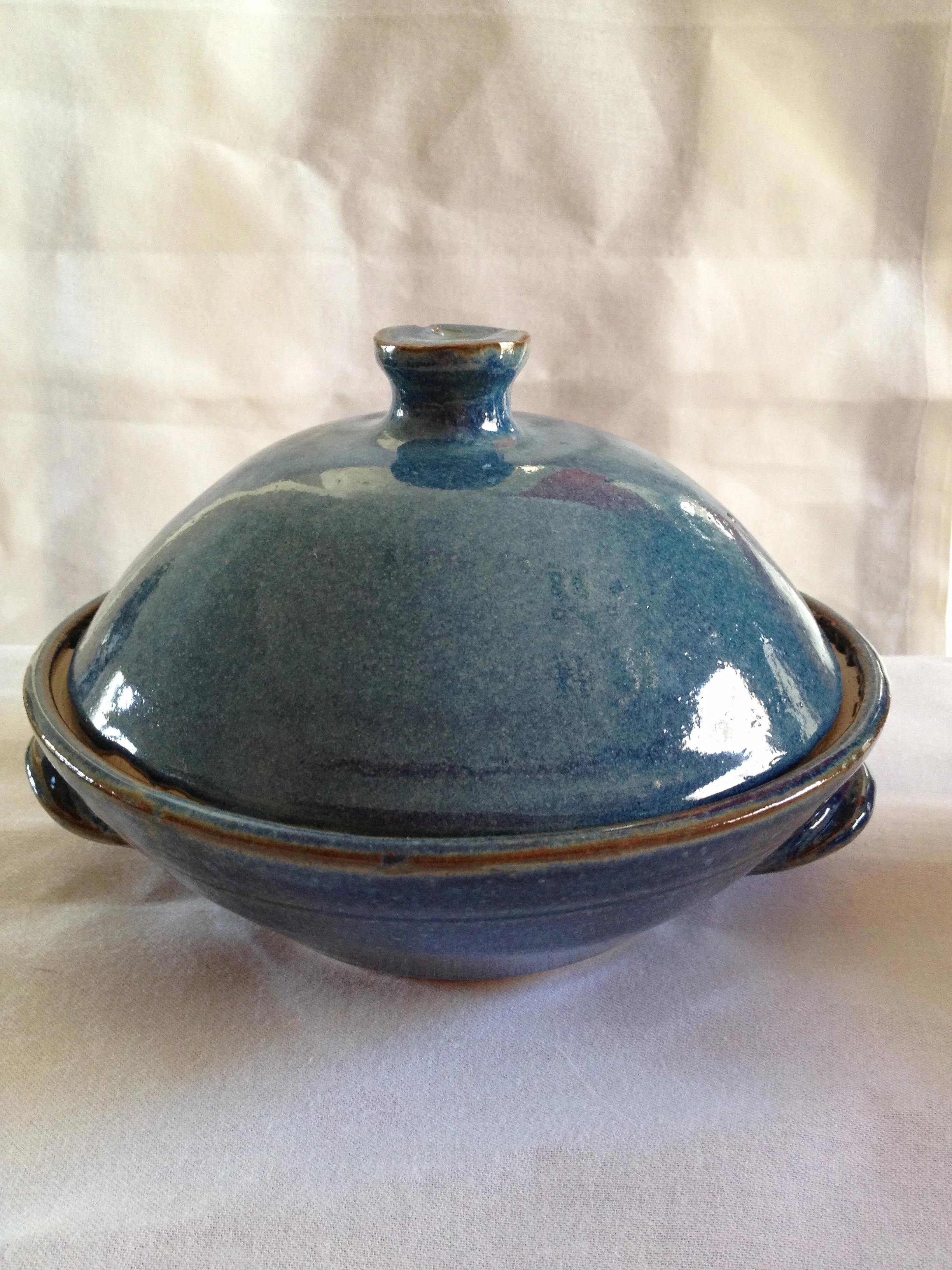 2handleCasseroleWooBlue.JPG