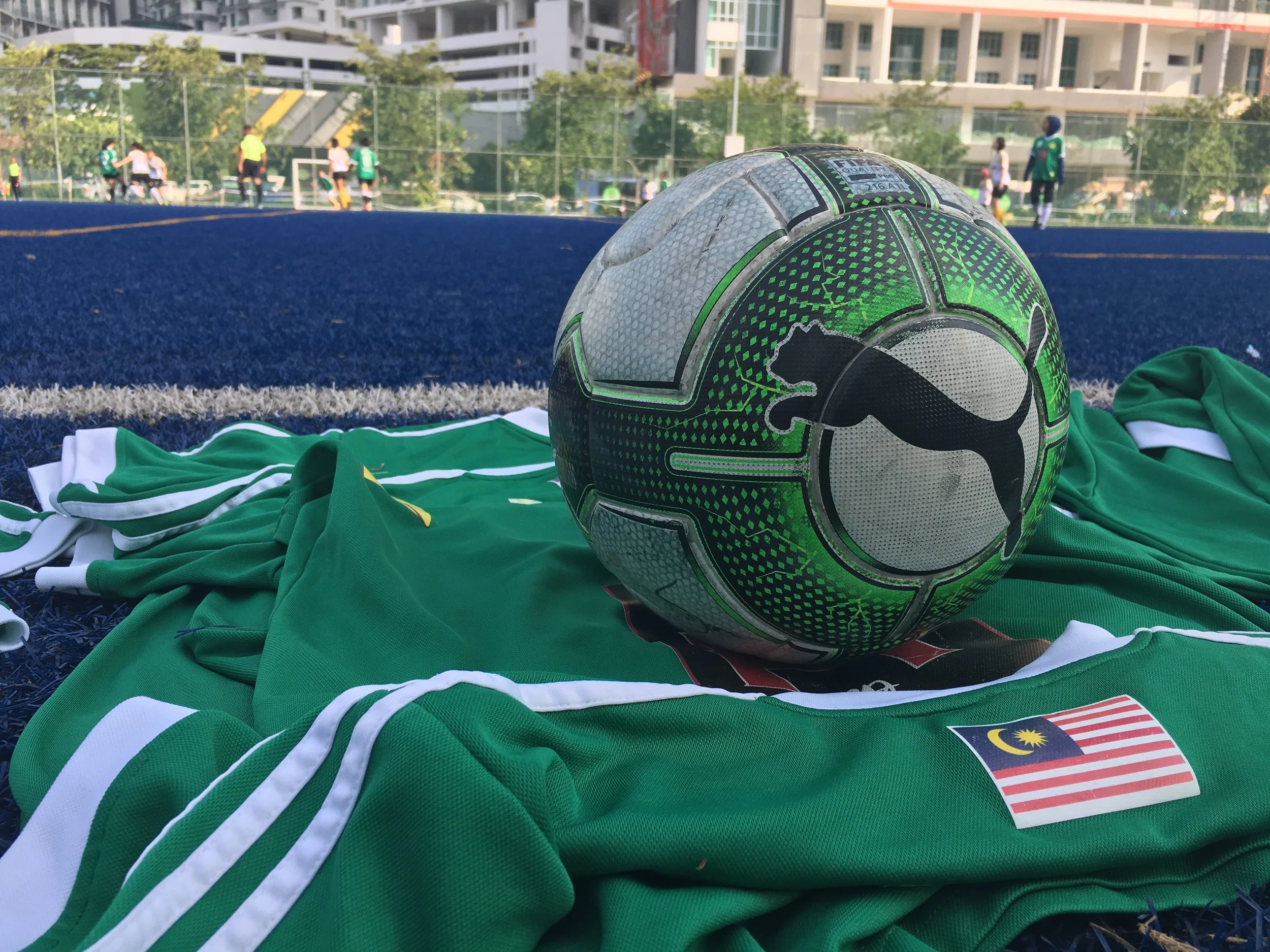 #KamiReviewKan: What To Pack For Football.