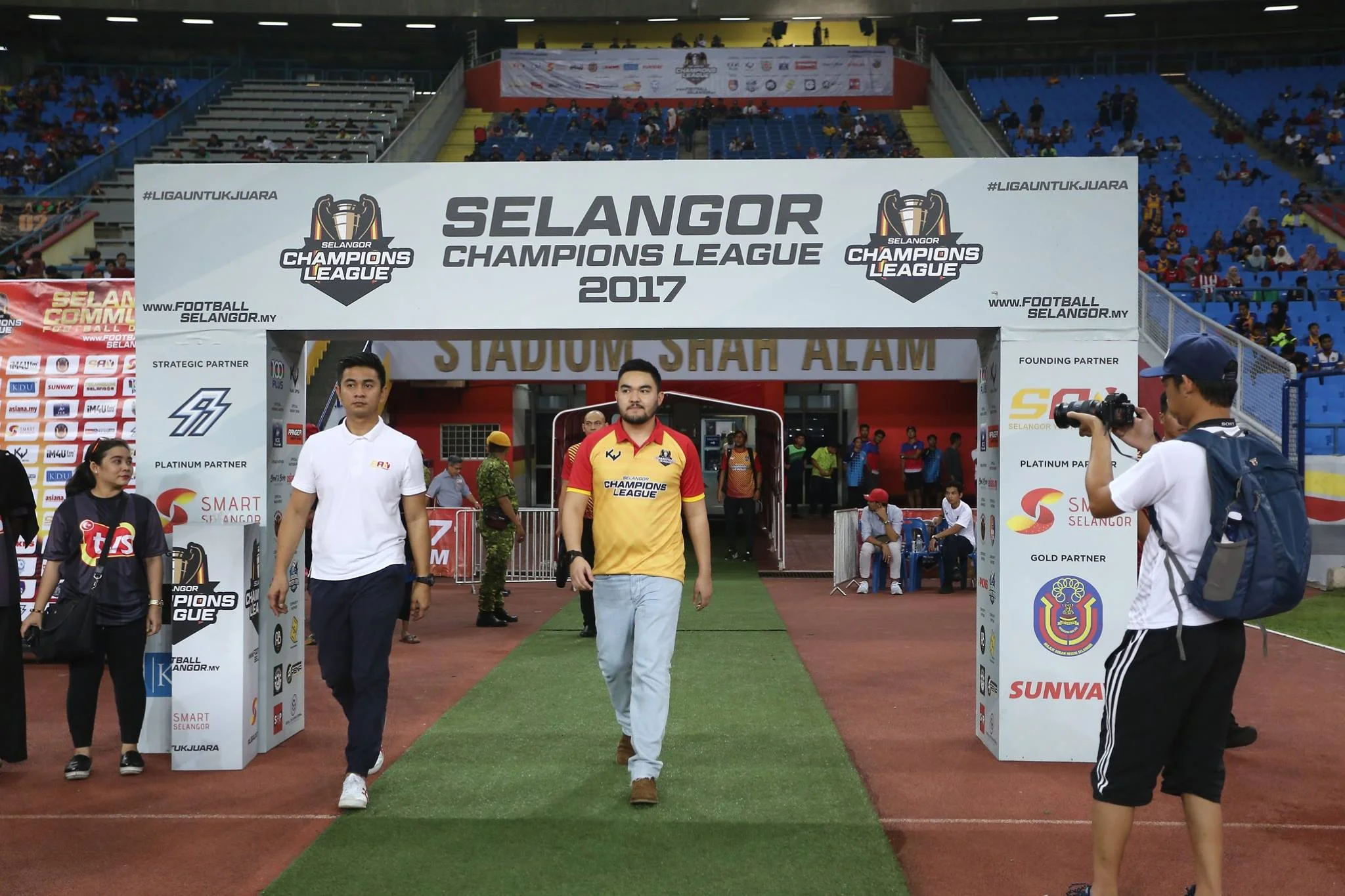 Together With The Community (2018)