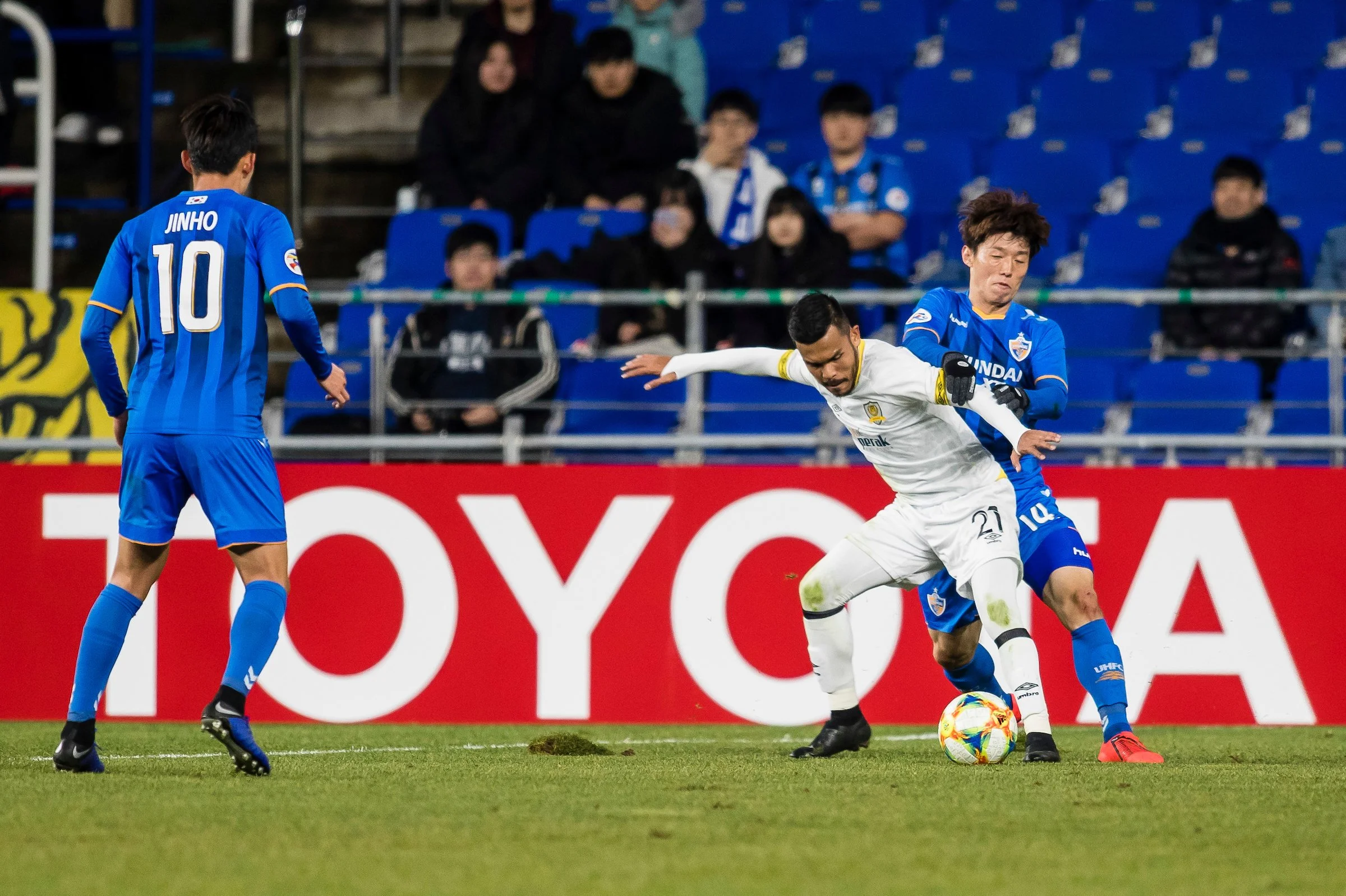 Just A Report: Ulsan Hyundai Vs. Perak