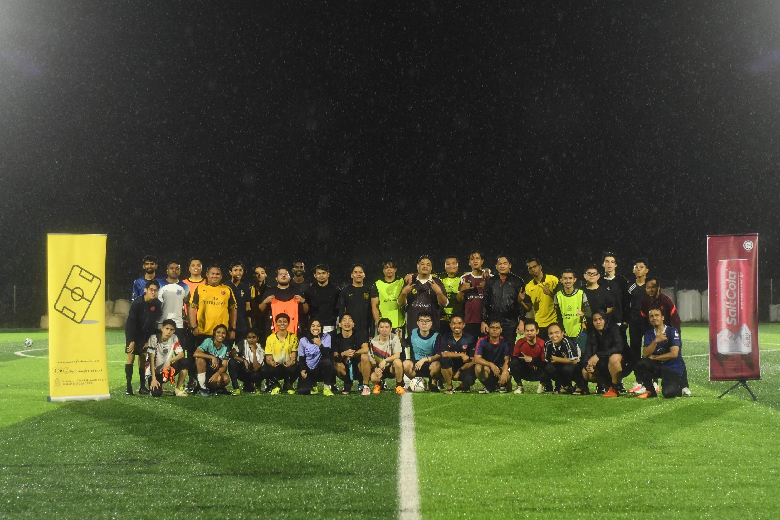 Mix Football @ Footballhub SkyArena