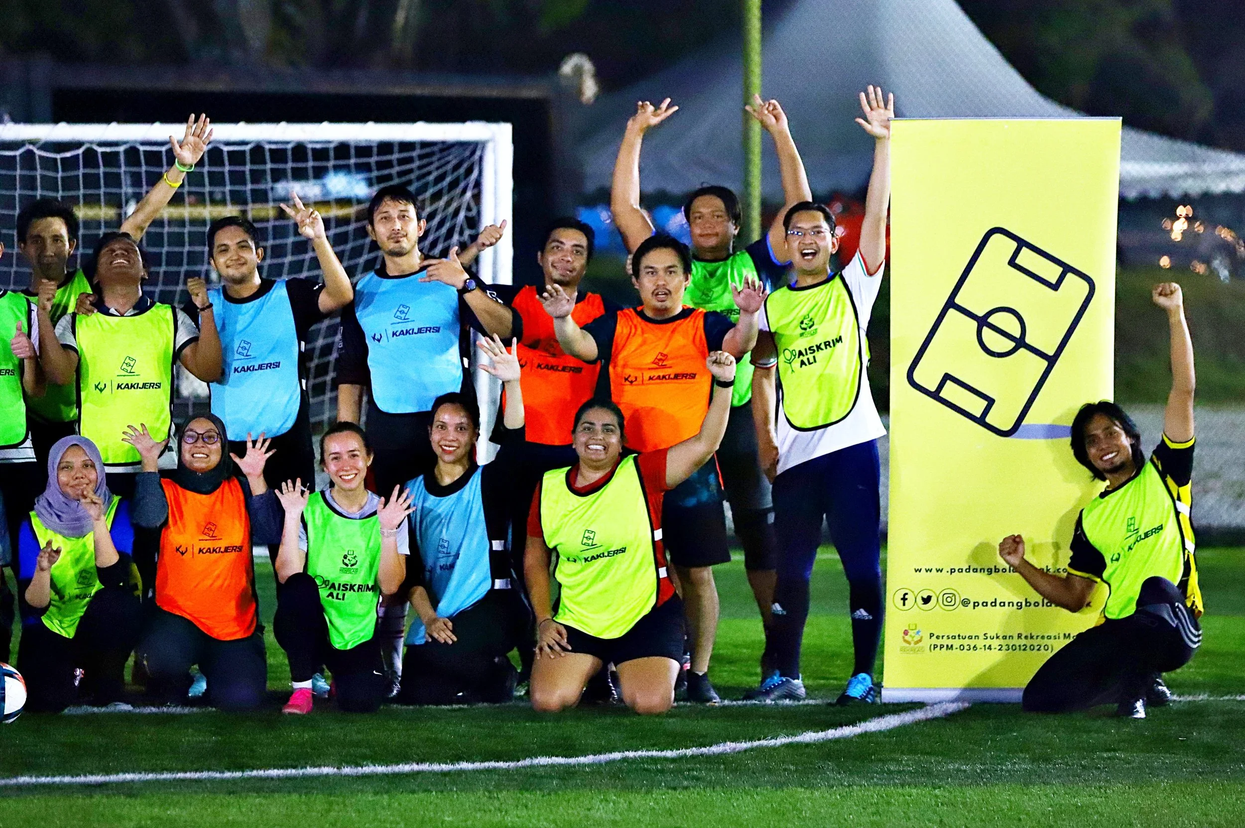 FAS Mix Football @ EV Arena 