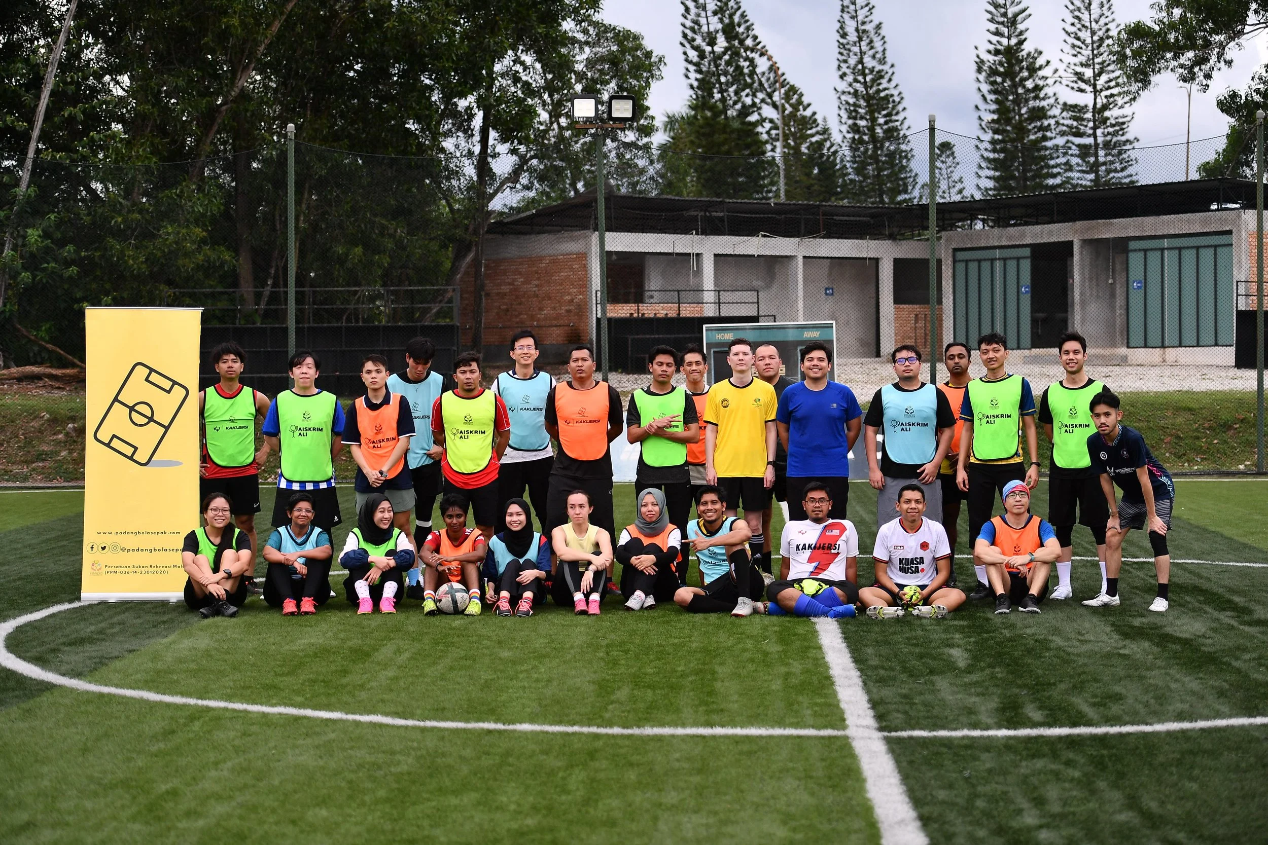 FAS Mix Football @ EV Arena 