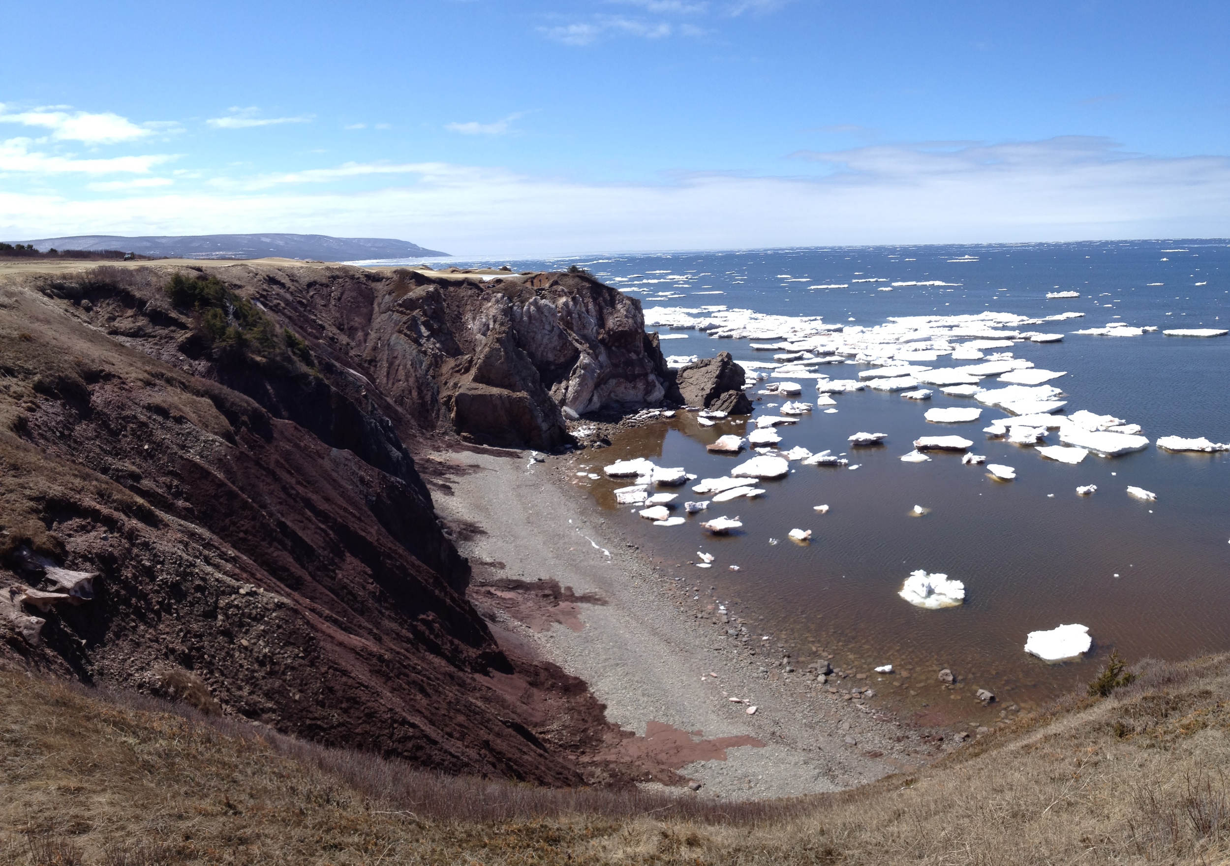 Winter finally begins to give way to Spring at Cabot Cliffs.