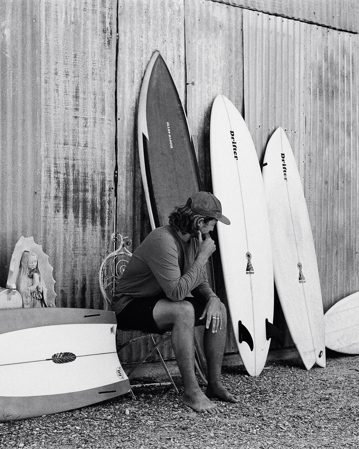 A peak into the mind of @chrisdelmoro111 at home in Santa Barbara 
-
shot on #400tmax for @driftersurf