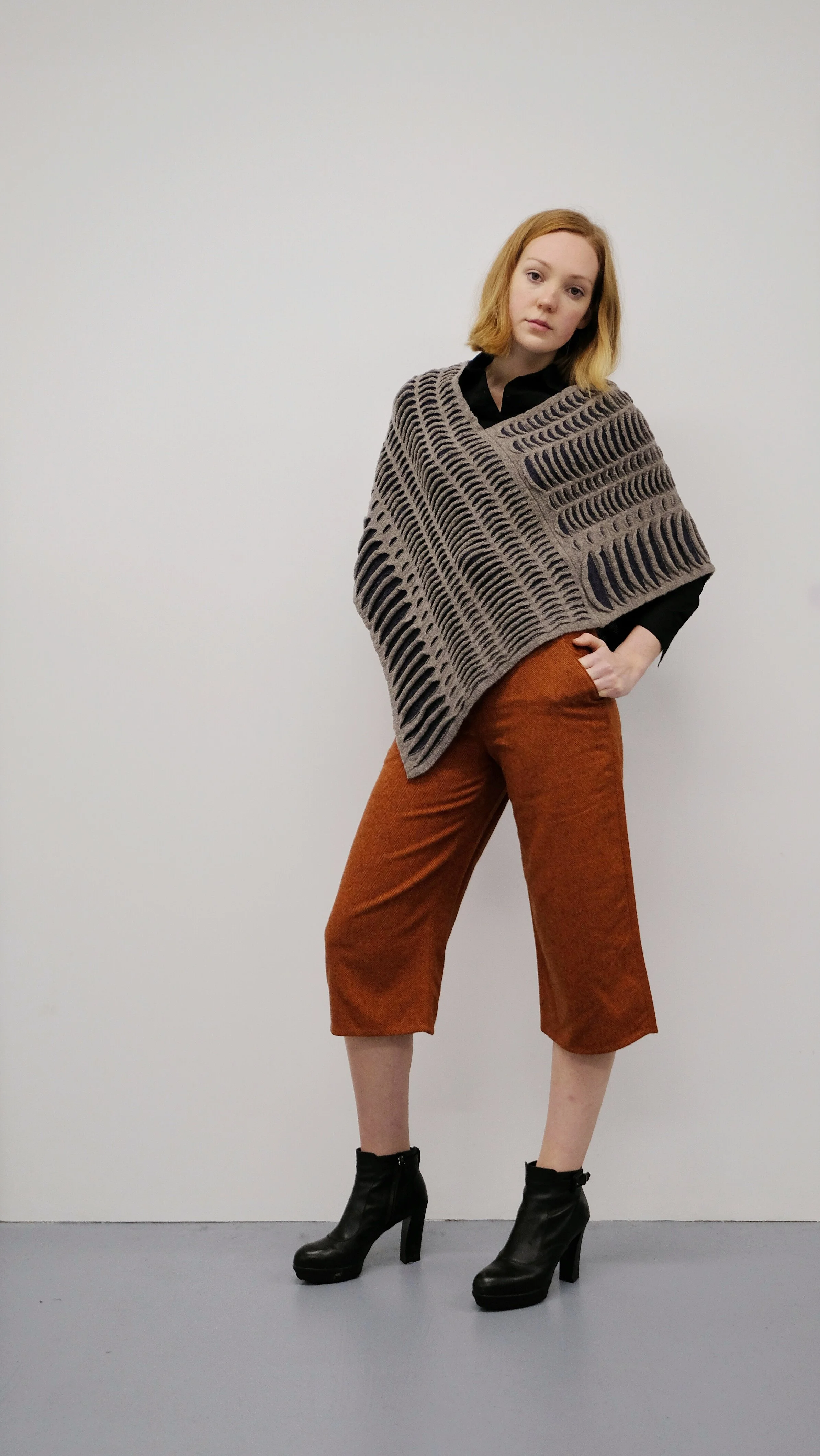 Tonal Oceanwave Poncho 0.jpeg