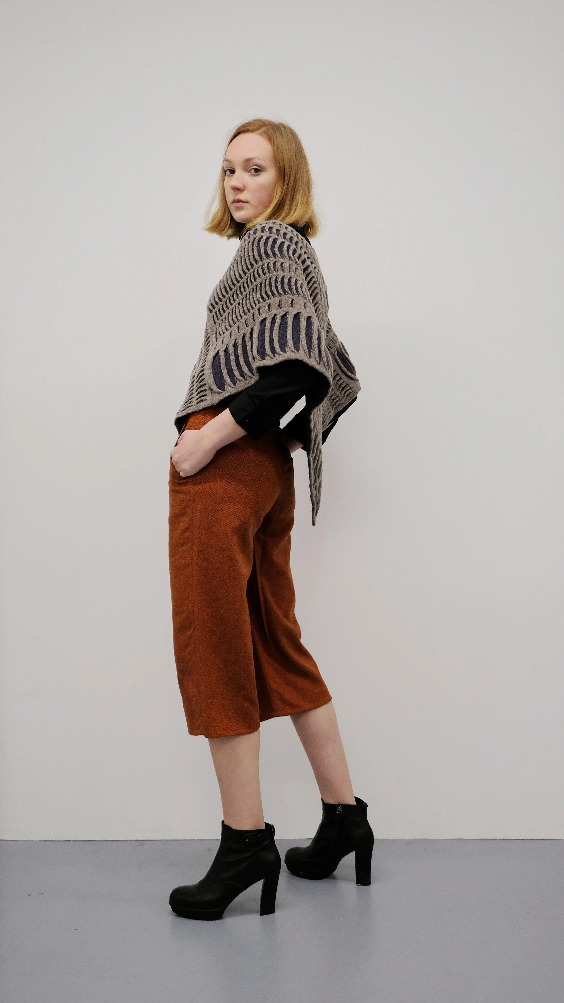 Tonal Oceanwave Poncho 2.jpeg