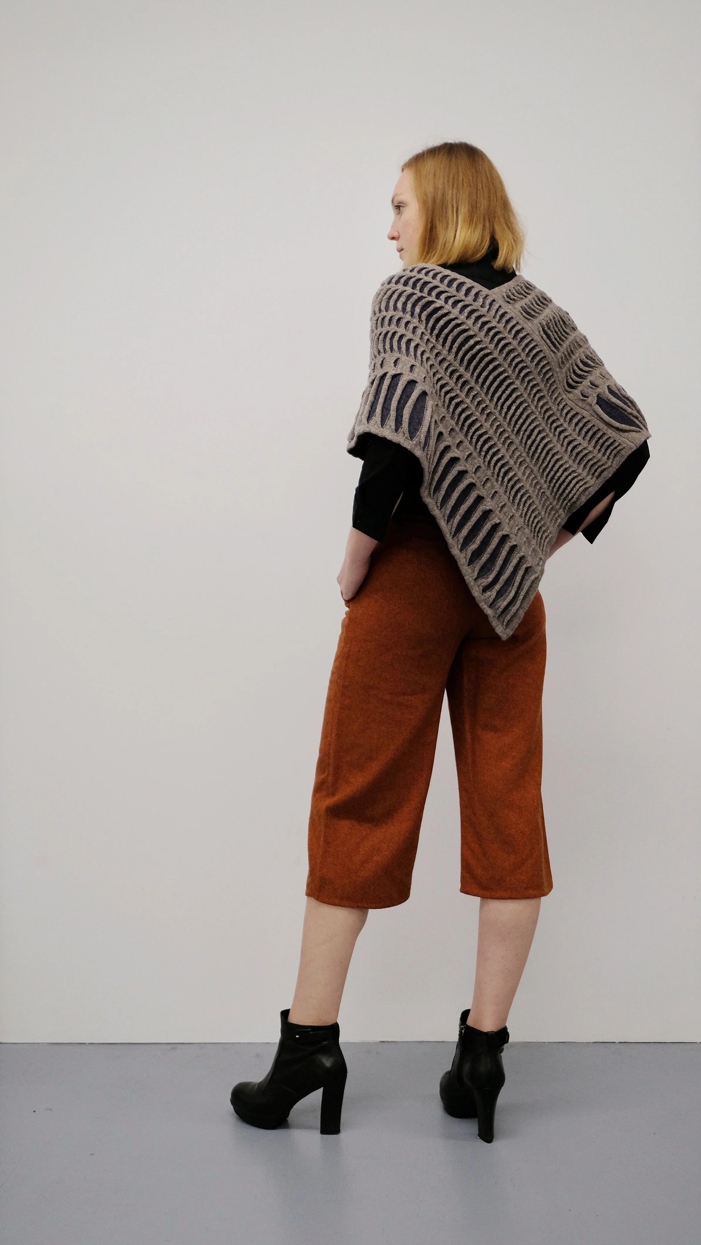 Tonal Oceanwave Poncho 1.jpeg