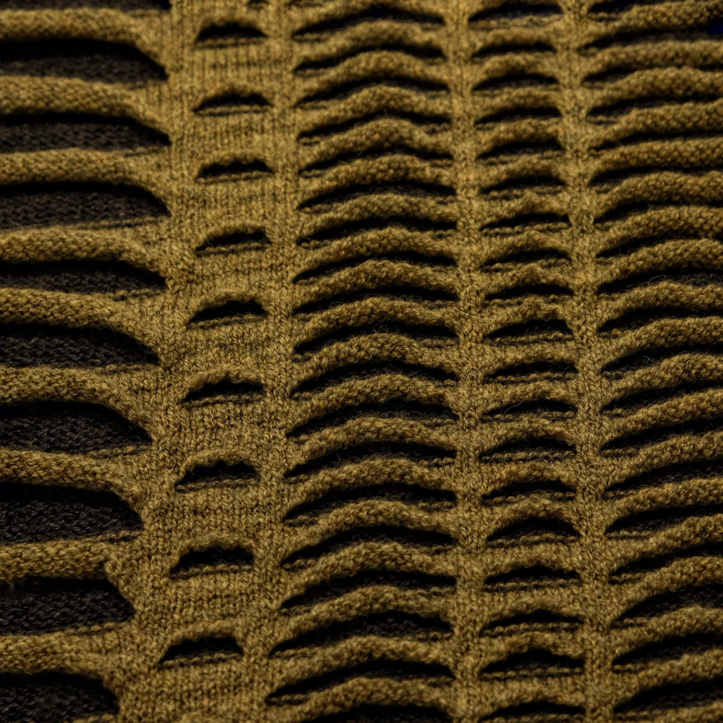 P18-101 Ocean Weave Poncho 100% Lambswool Taupe.jpeg