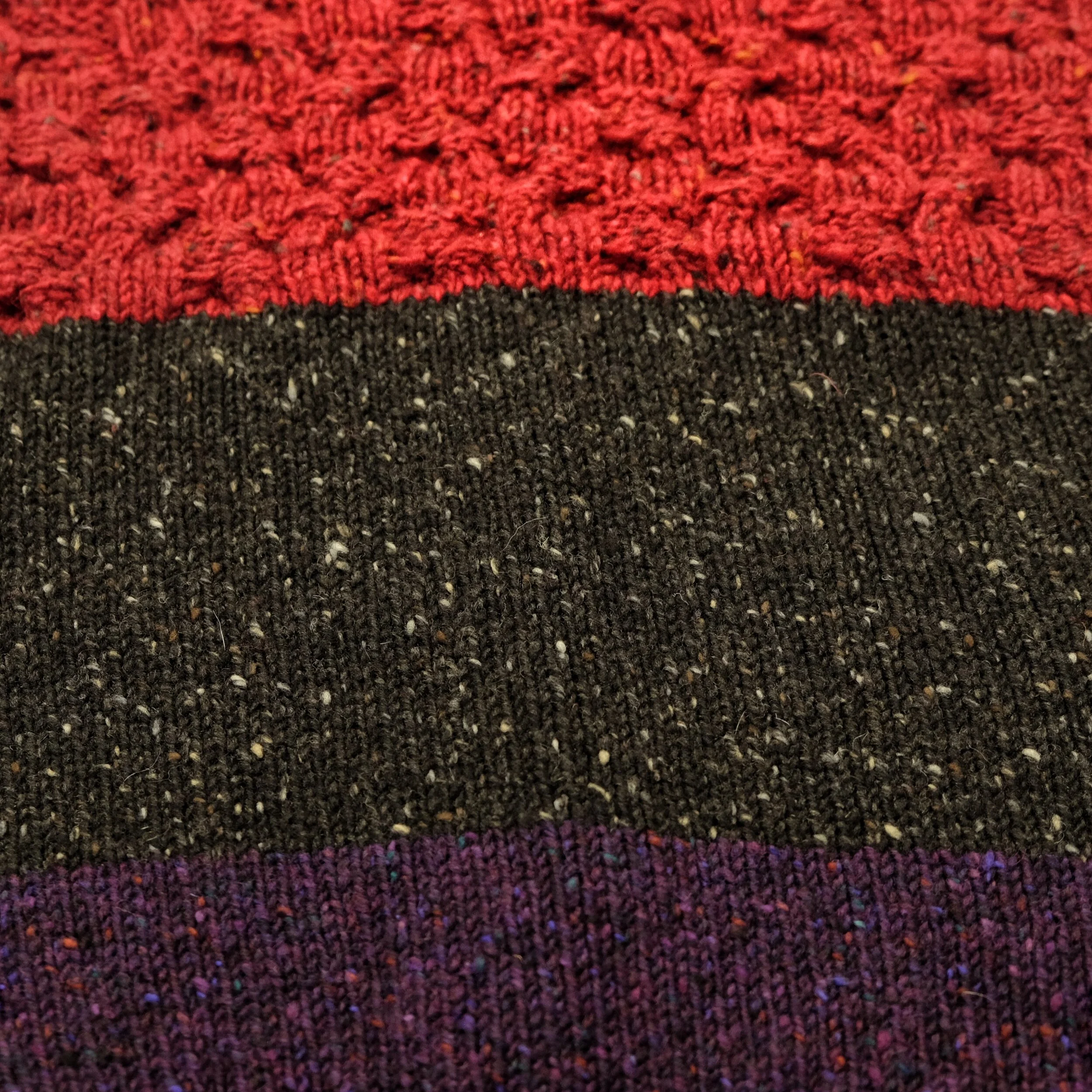 M20-236 100% Wool Violet Charcoal Red.jpeg