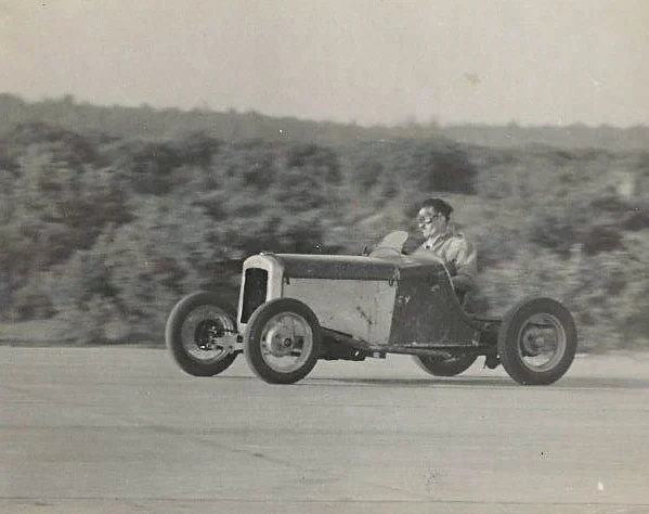 WJ1515 motorsport at its most basic in 1947