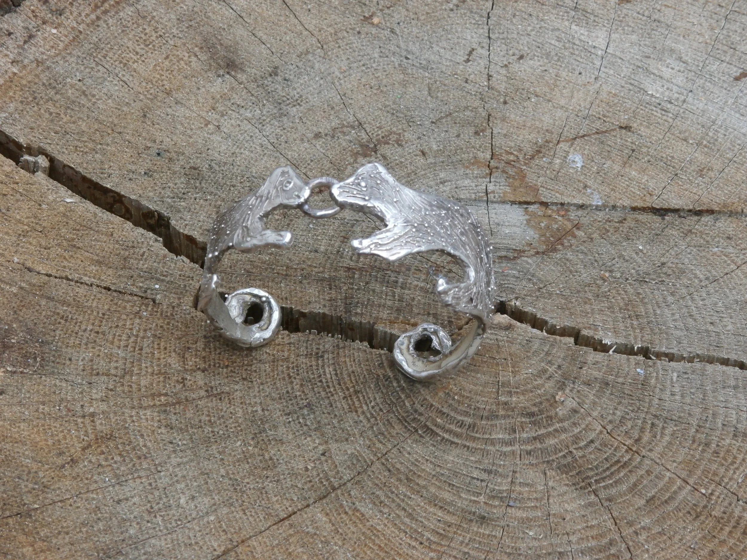 Støbt sølvarmbånd