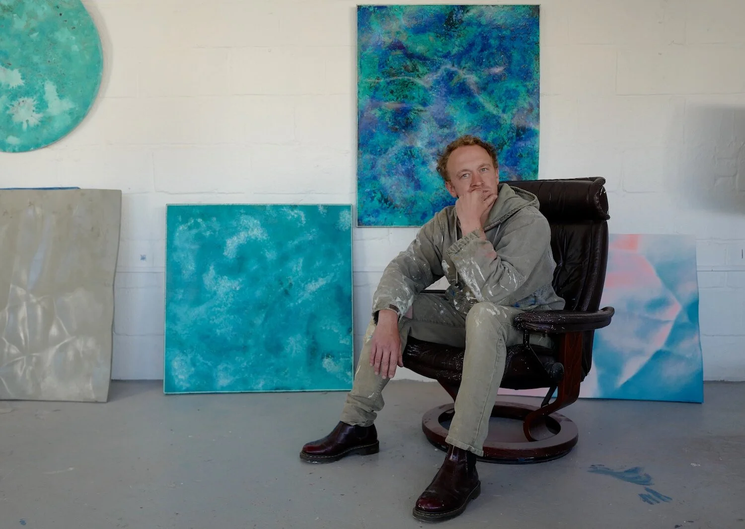 a experimental artist