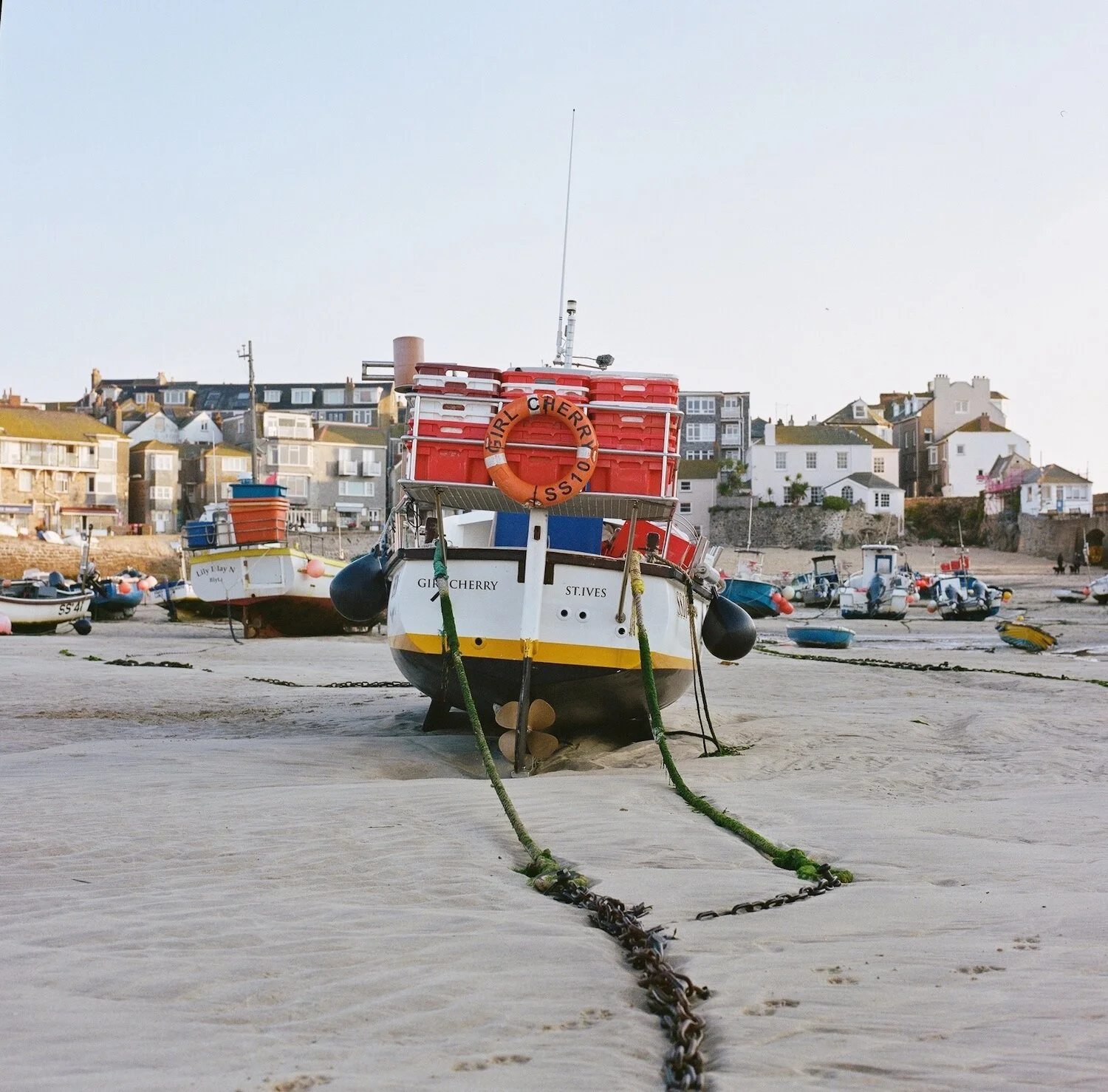 analogue_film_photographer_cornwall.jpeg